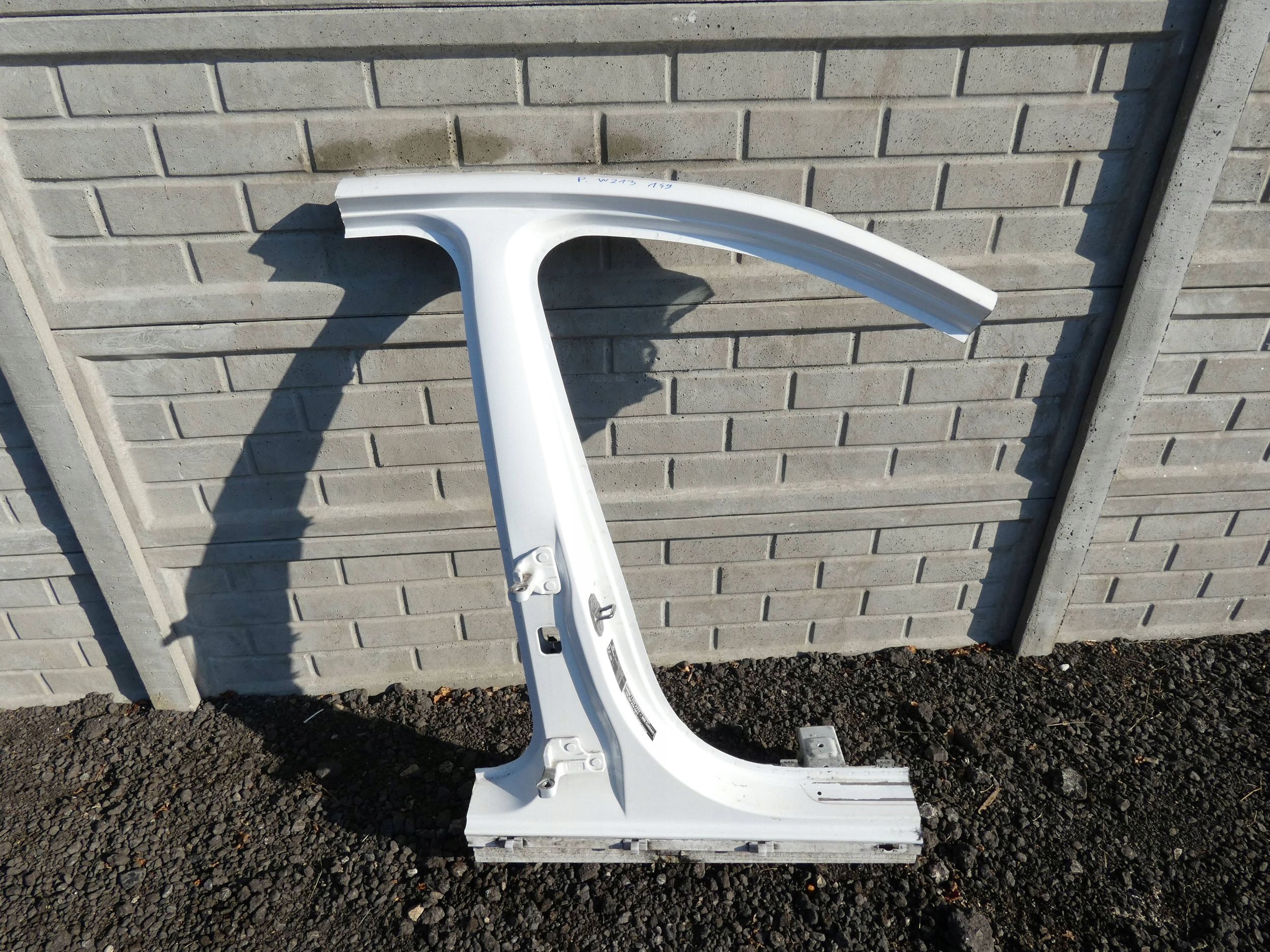 MERCEDES E KLASA W213 pillar central right quarter threshold
