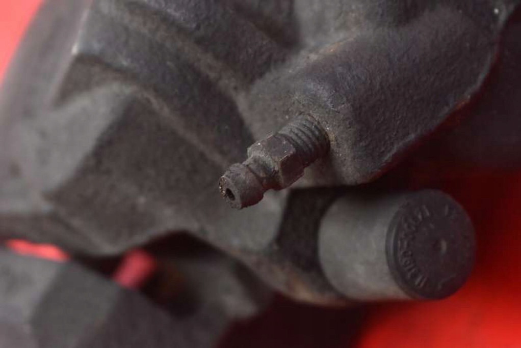 caliper brake right front JAGUAR S-TYPE 2.7 BITURBO 207 KM 04-08