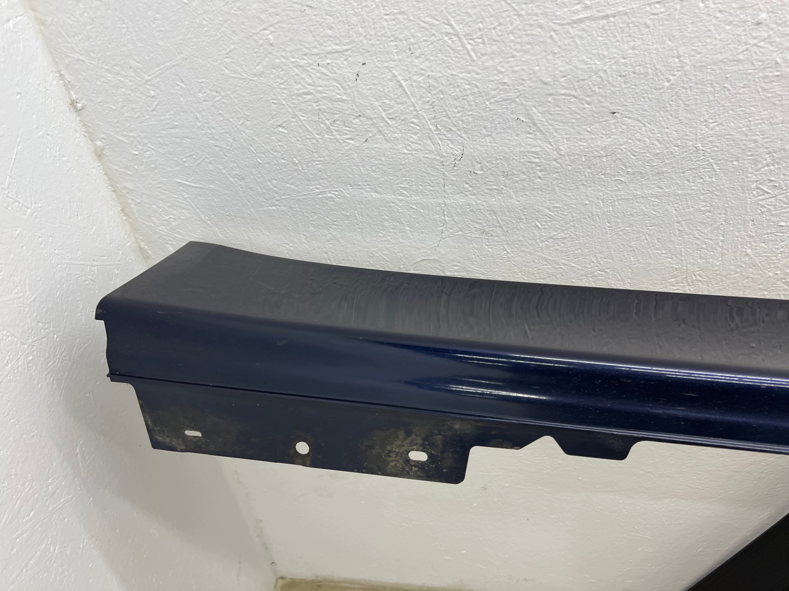 BMW 3 F30 F31 right cap threshold 7256912 W colour A89