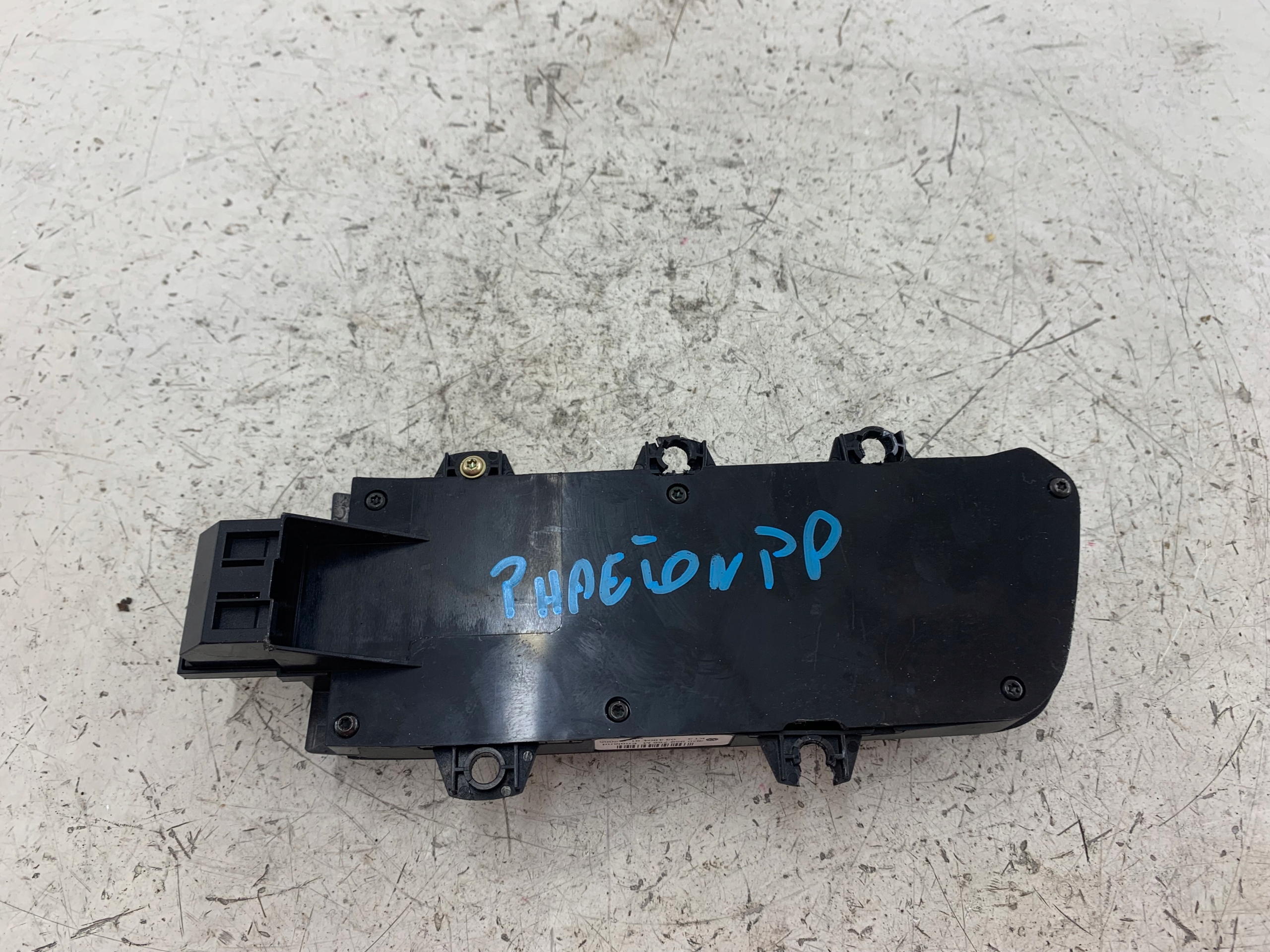 VW PHAETON and PANEL switch seat right front 3D0959766M