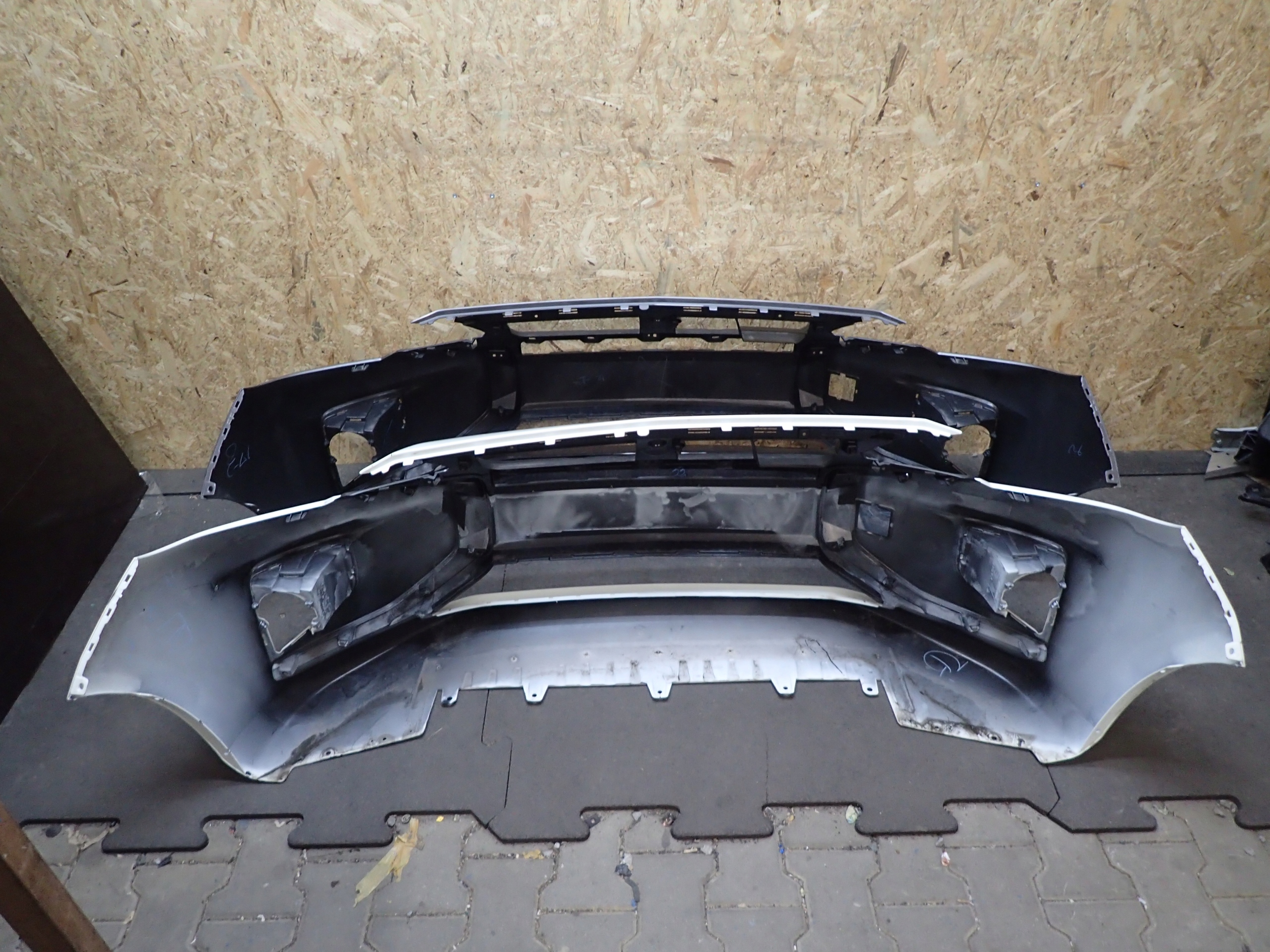bumper front MITSUBISHI SPACE STAR III 3 19