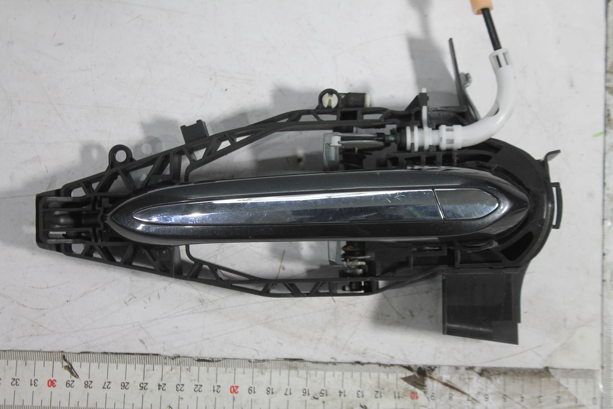 handle lock right front 7401204 BMW G30 G31 17