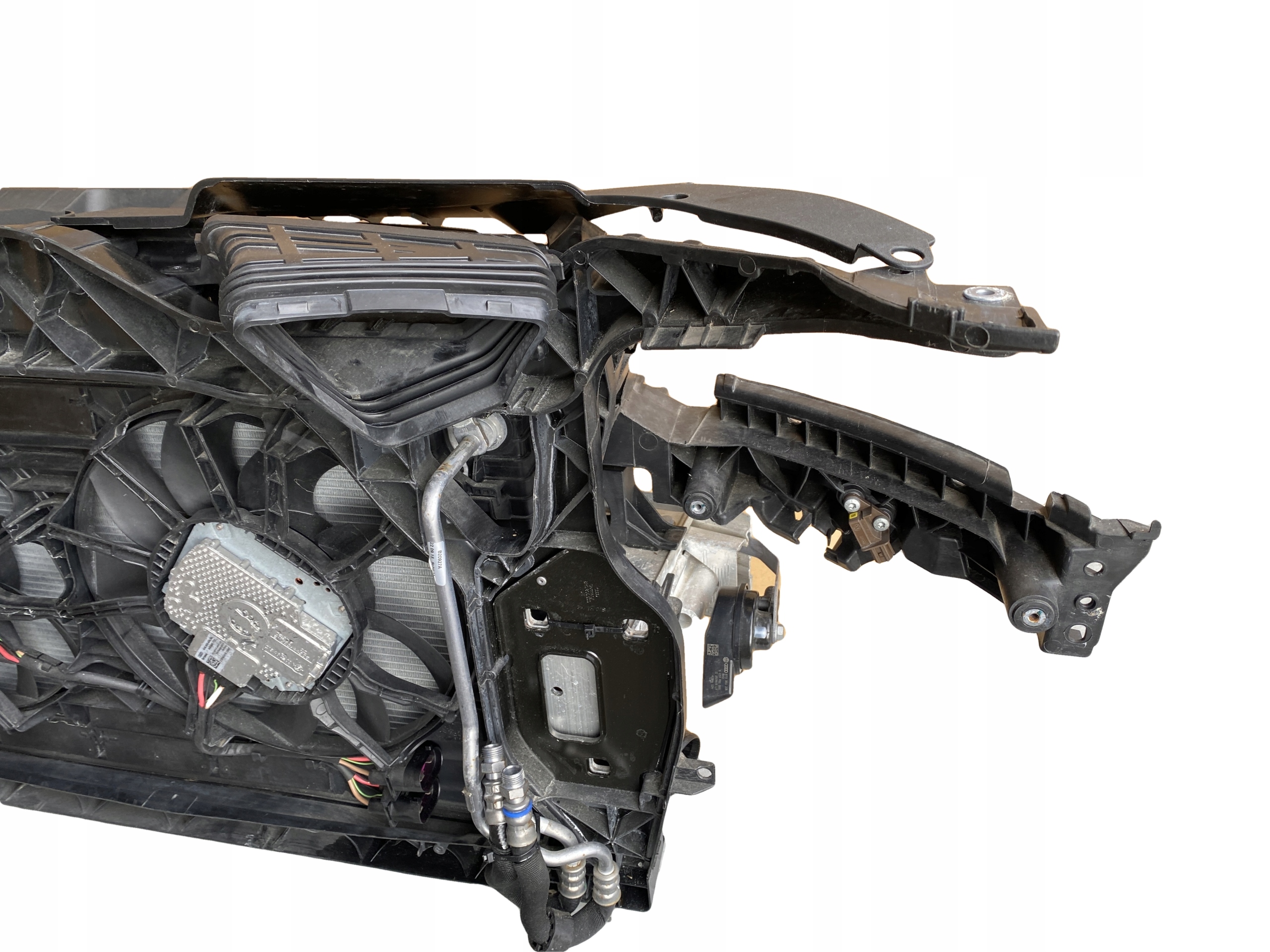 AUDI Q5 8R LIFT 3.0TDI bar, wall radiator
