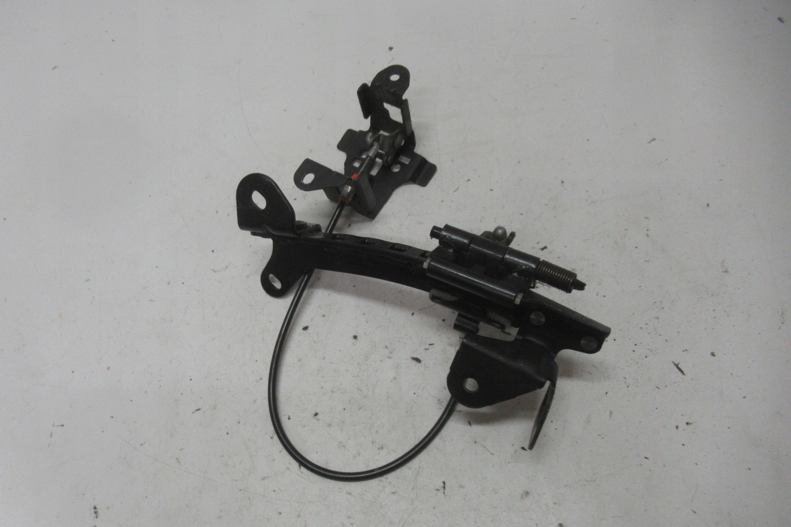 SUBARU FORESTER 11R RYGIEL lock KANAPY right