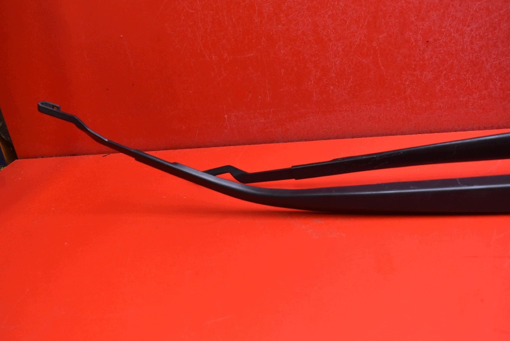 wiper arm front EU TOYOTA COROLLA E21 18-25