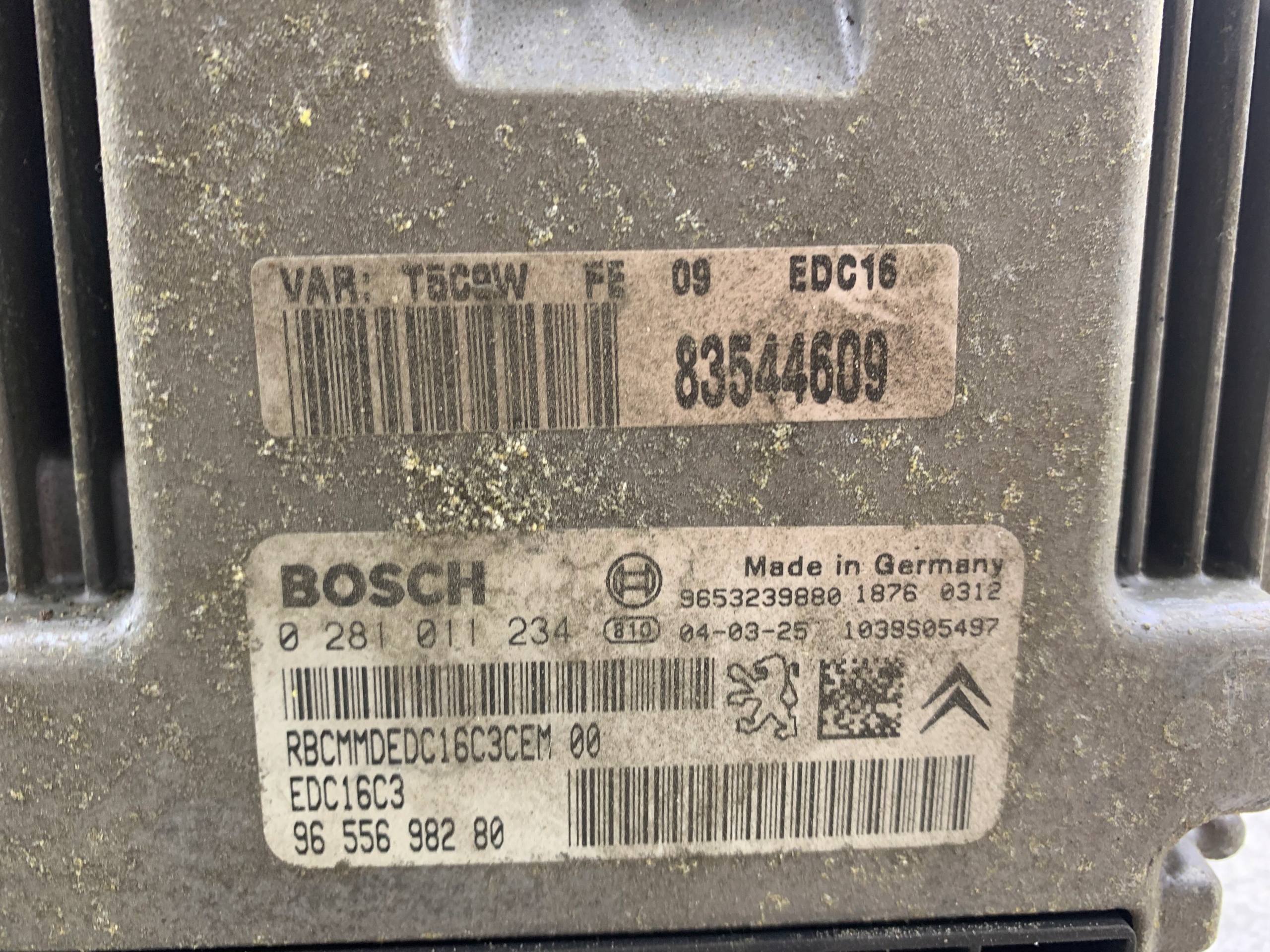 PEUGEOT 307 1.6 HDI computer control unit of the engine