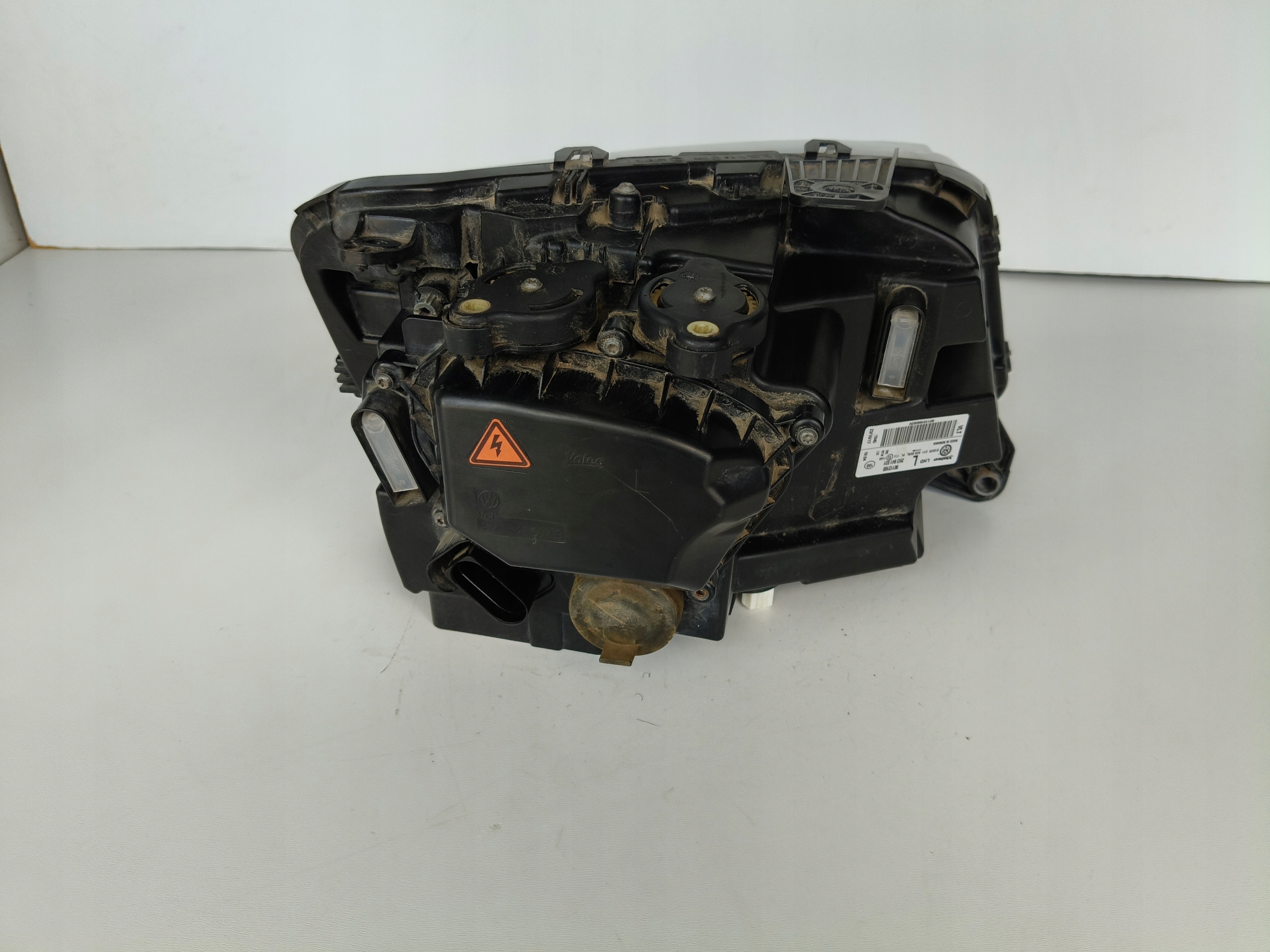 light left REFLEKTOR VW AMAROK 2H 2H 16- LIFT XENON LED