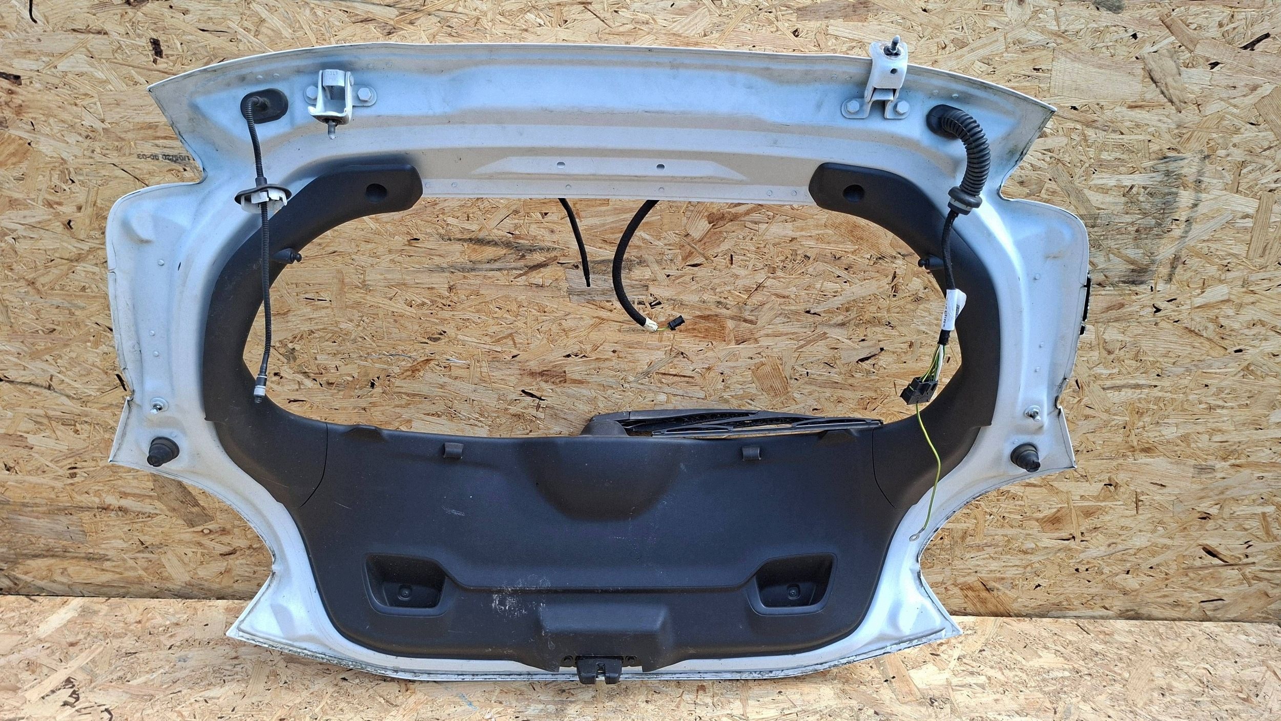 trunk door boot PEUGEOT 208 2012