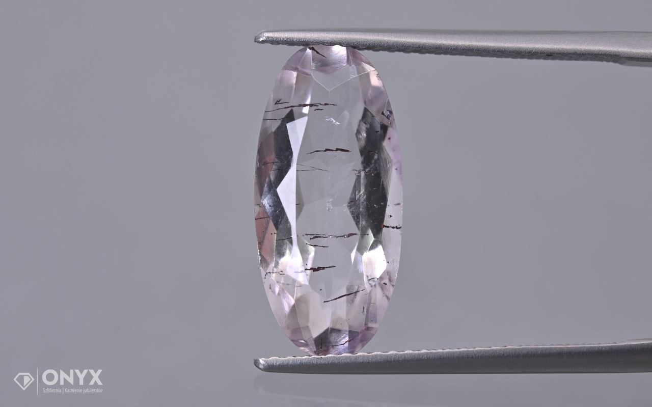 Křemen s rutilem fazetovaný ovál 17x8 mm