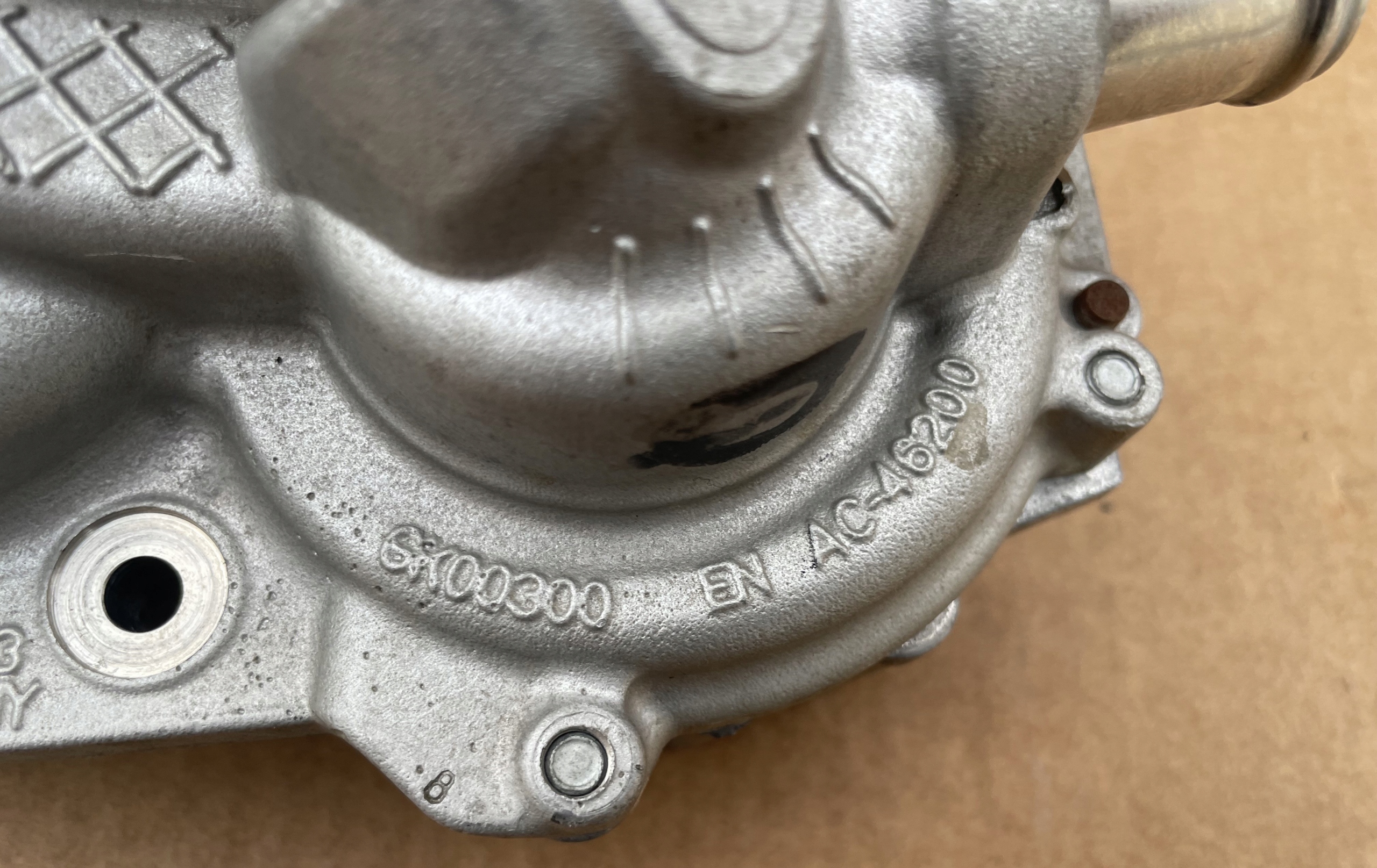 water pump 05E121042 05E121117V 05E121111G IDEAL
