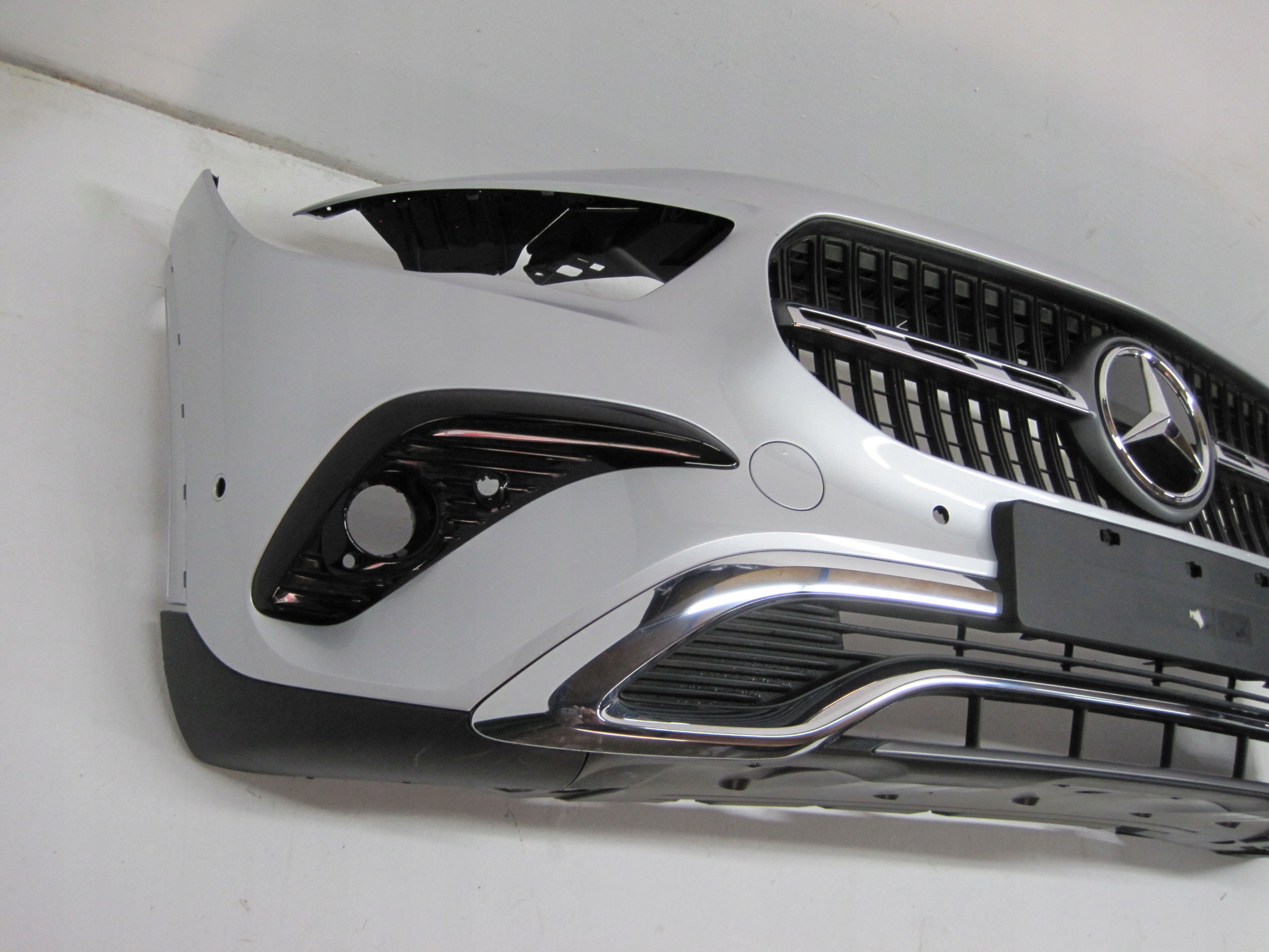Frontstoßstange MERCEDES A247 GLA AMG 23R