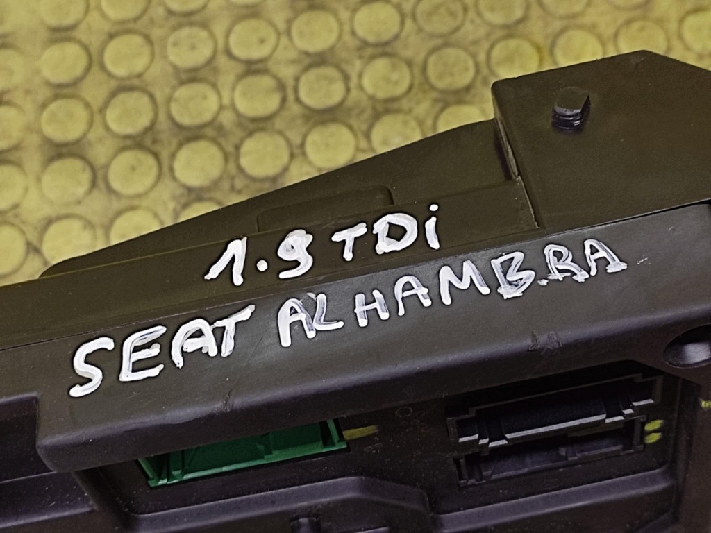 SEAT ALHAMBRA 1.9 TDI module compartment BSI 7M3962258AD