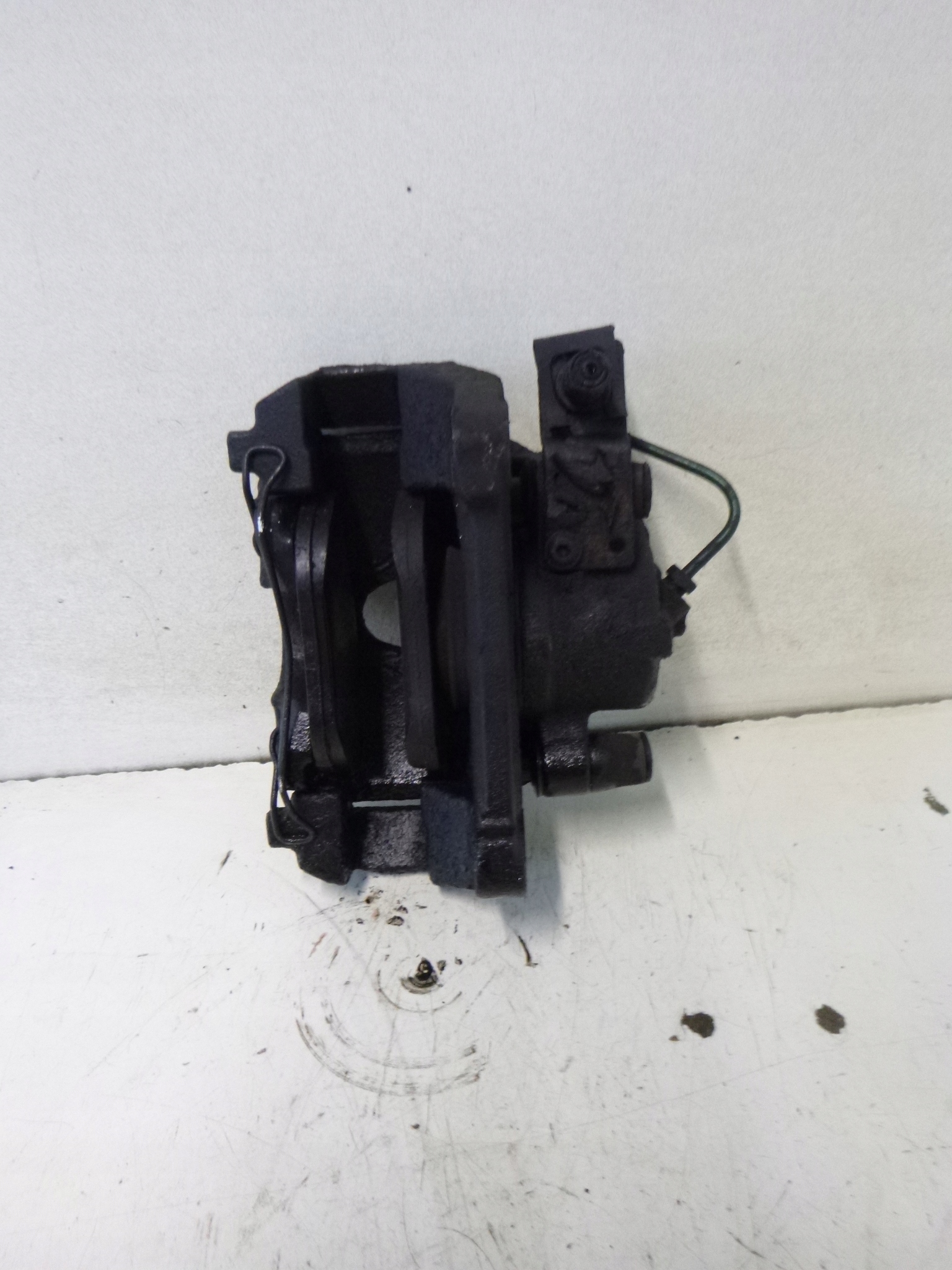 caliper brake front Renault Laguna II 1.9DCi