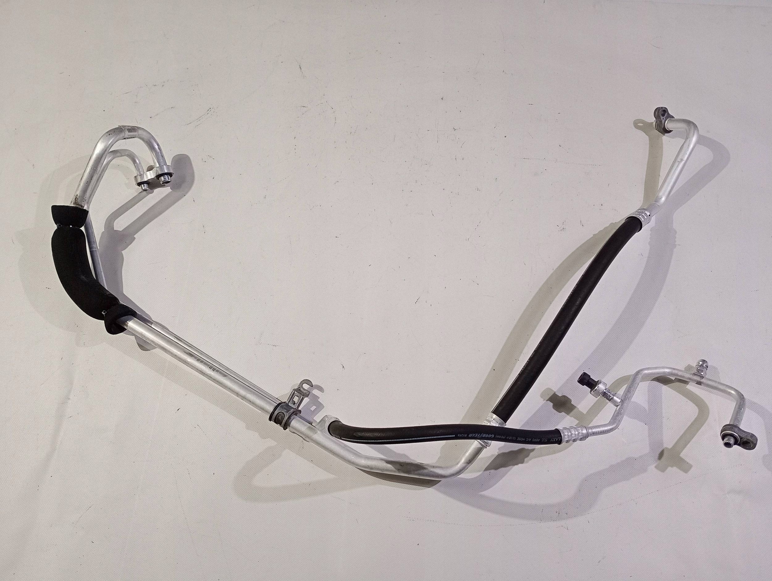 wiring hose hose of the air conditioning A/C Chevrolet Camaro SS 6.2 2009 - 2015