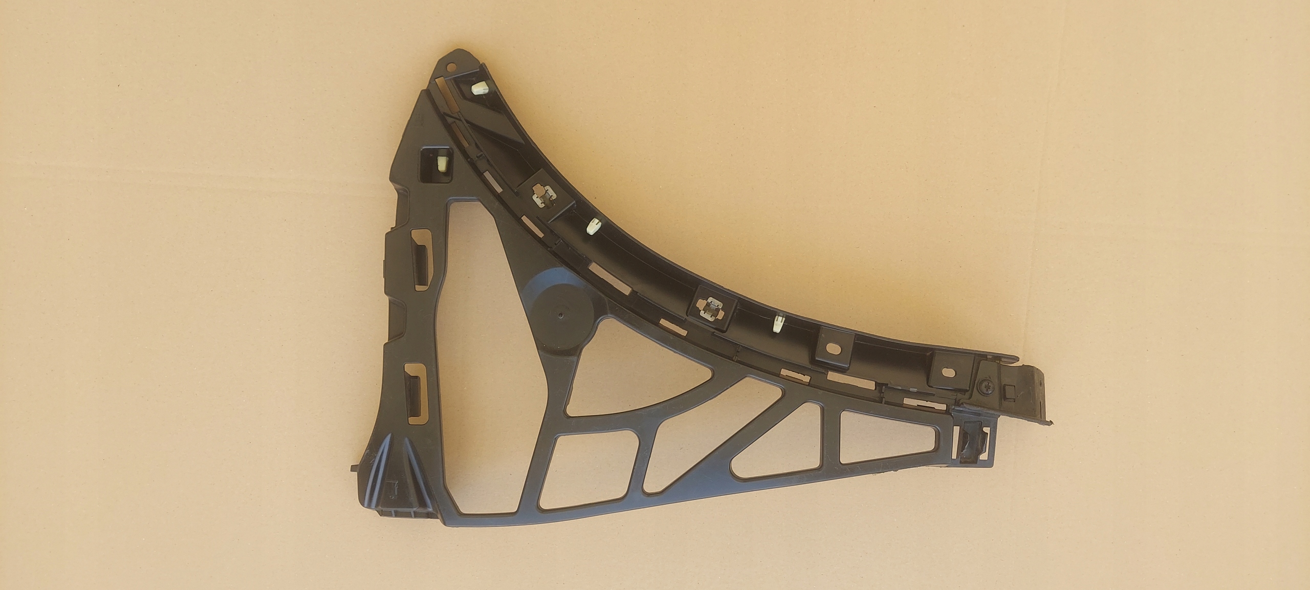 bumper bracket left front PORSCHE CAYENNE 14-17 7P5807177BL