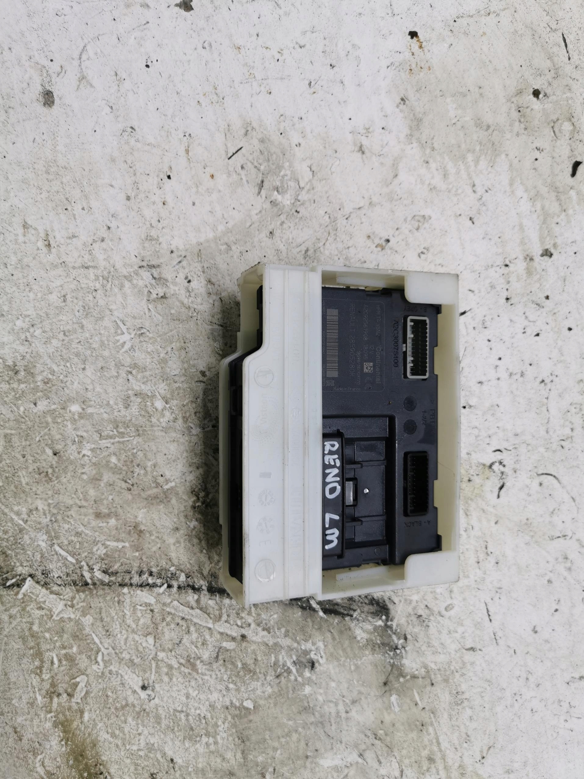 card reader RENAULT CLIO IV 12- 285905280R