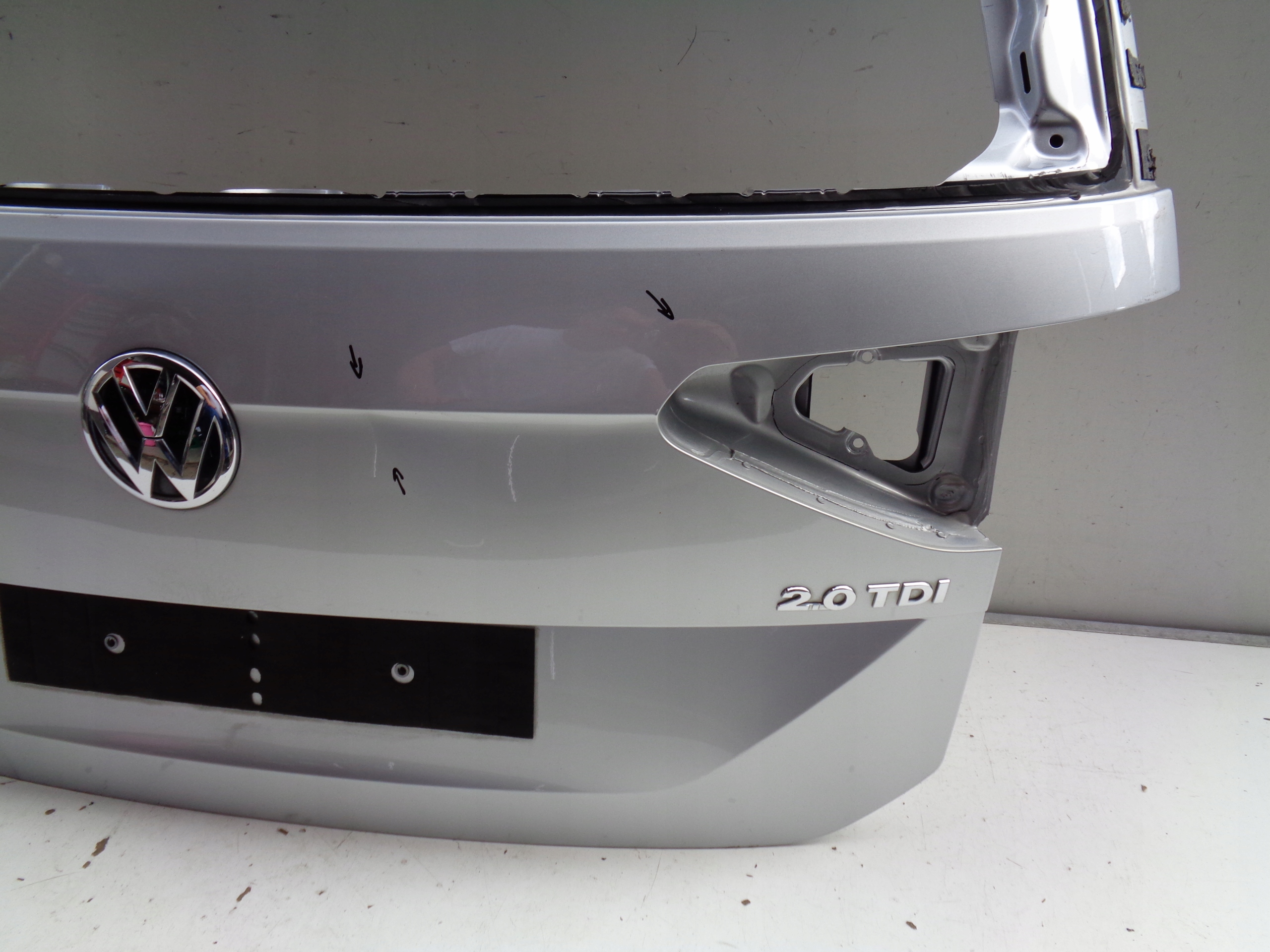 boot doors VW TOURAN 5TA 16- NR 41047