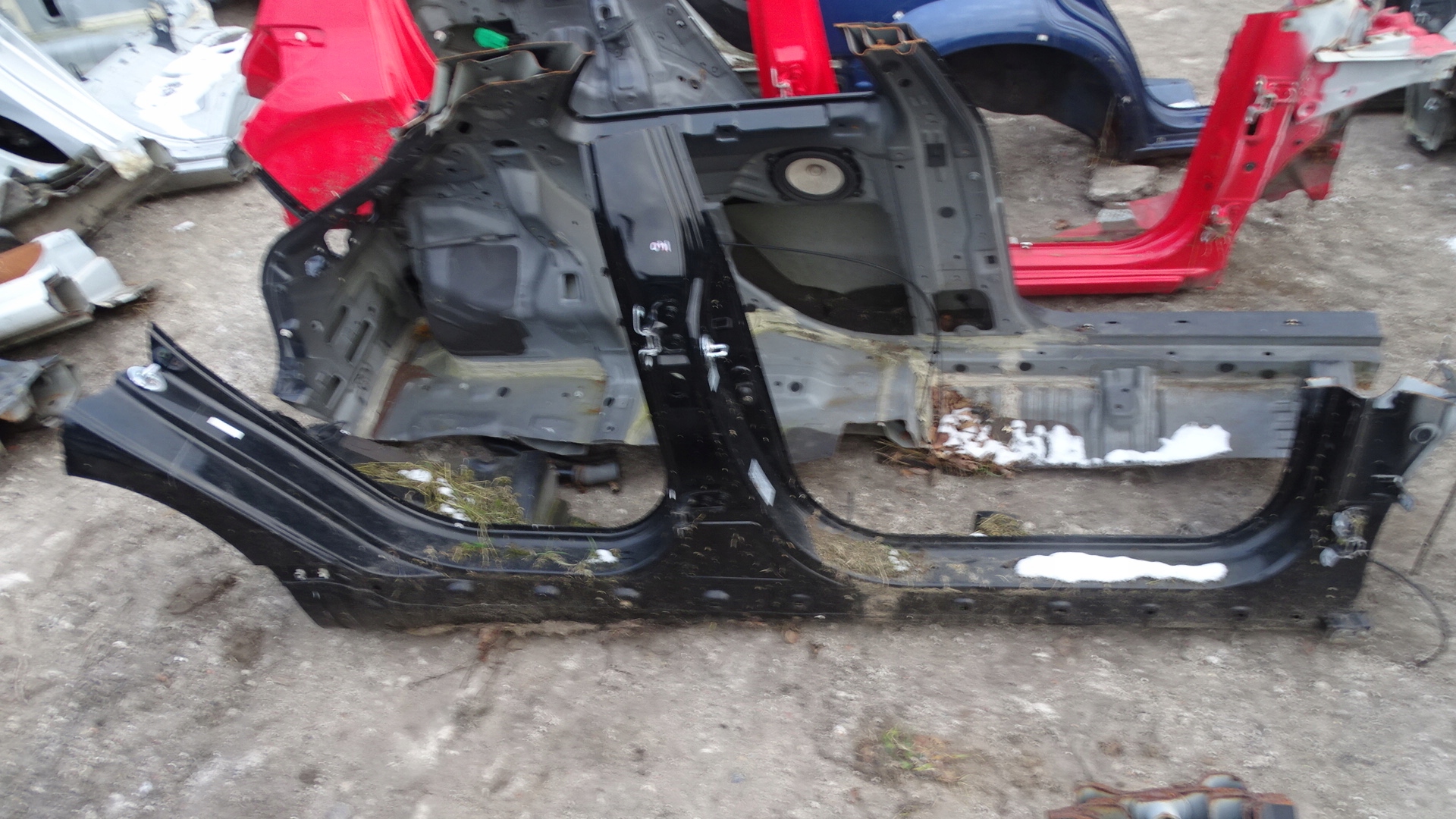 ПОРІГ СТІЙКА ПРАВИЙ I40 УНІВЕРСАЛ 2011-