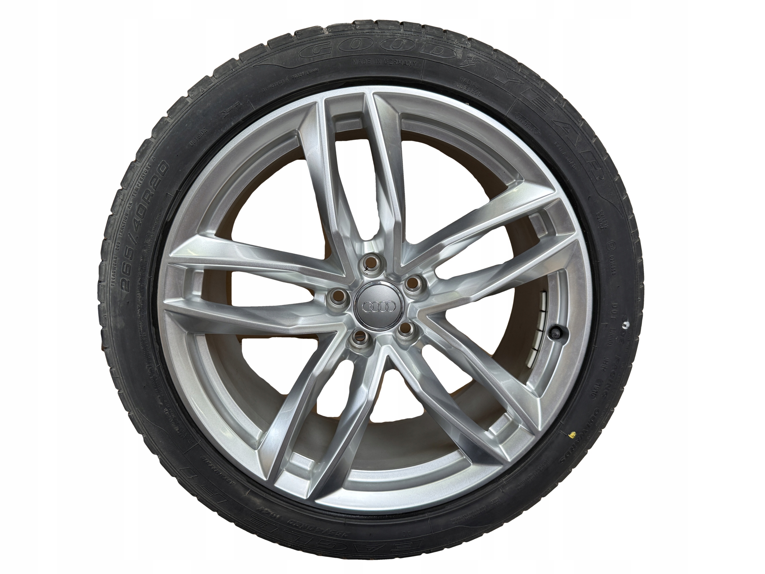 AUDI A8 4H D4 wheels discs 265/40R20