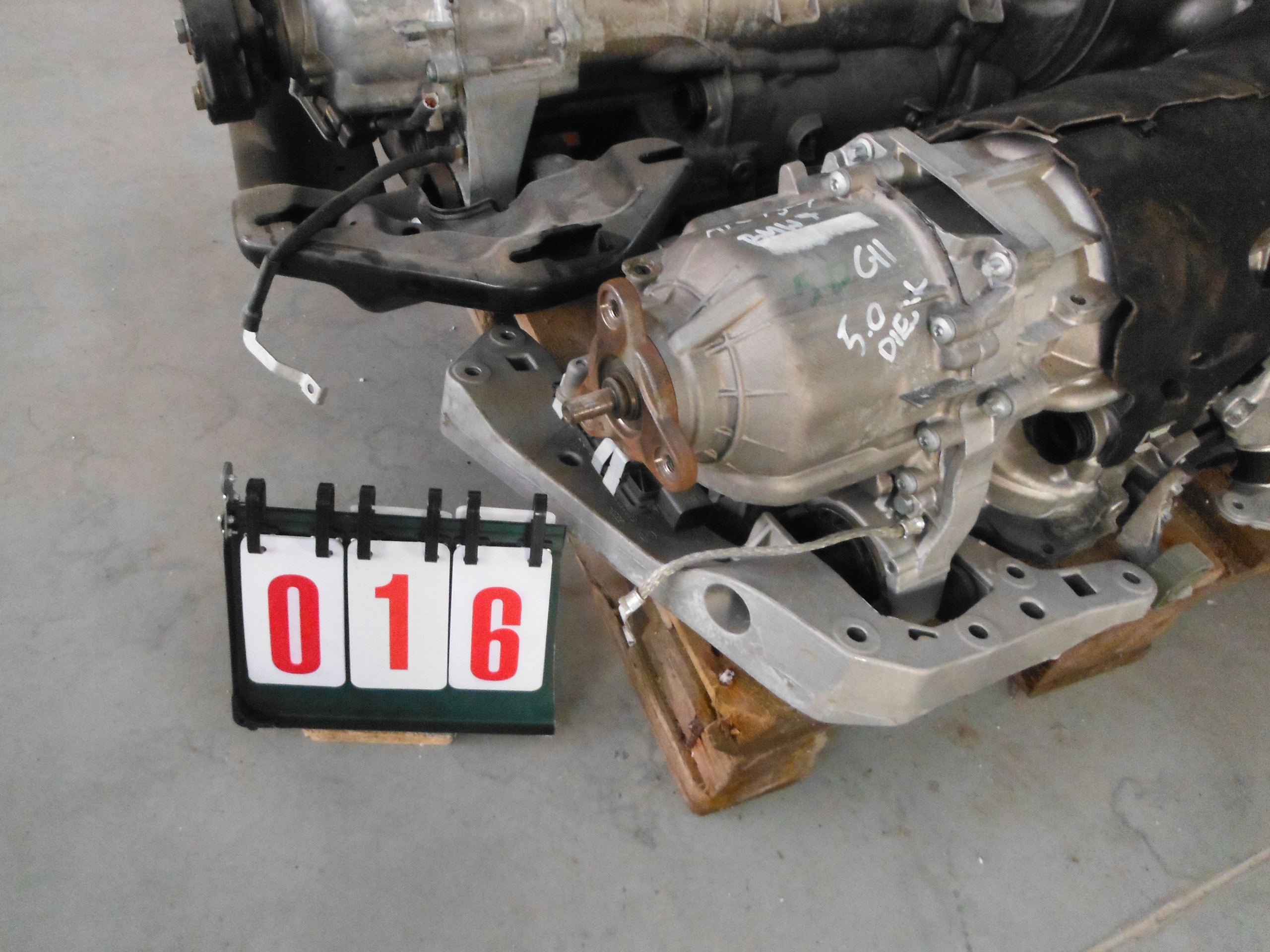 REDUKTOR compartment ROZDZIELCZA BMW ATC13-1 5.0