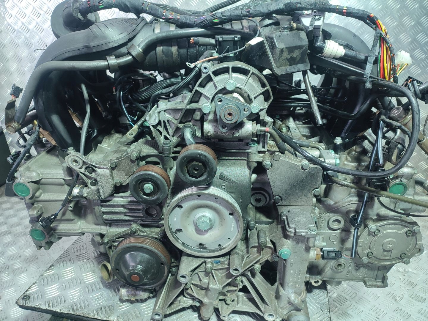 ДВИГУН КОМПЛЕКТ BOXSTER S 986 3.252km 96.21