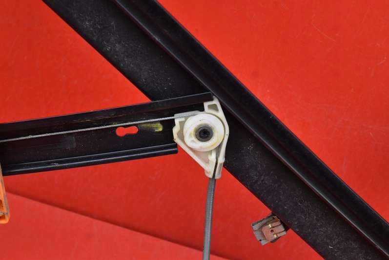 window regulator right rear part 8E0839462A AUDI A4 B6 KOMBI 00-05