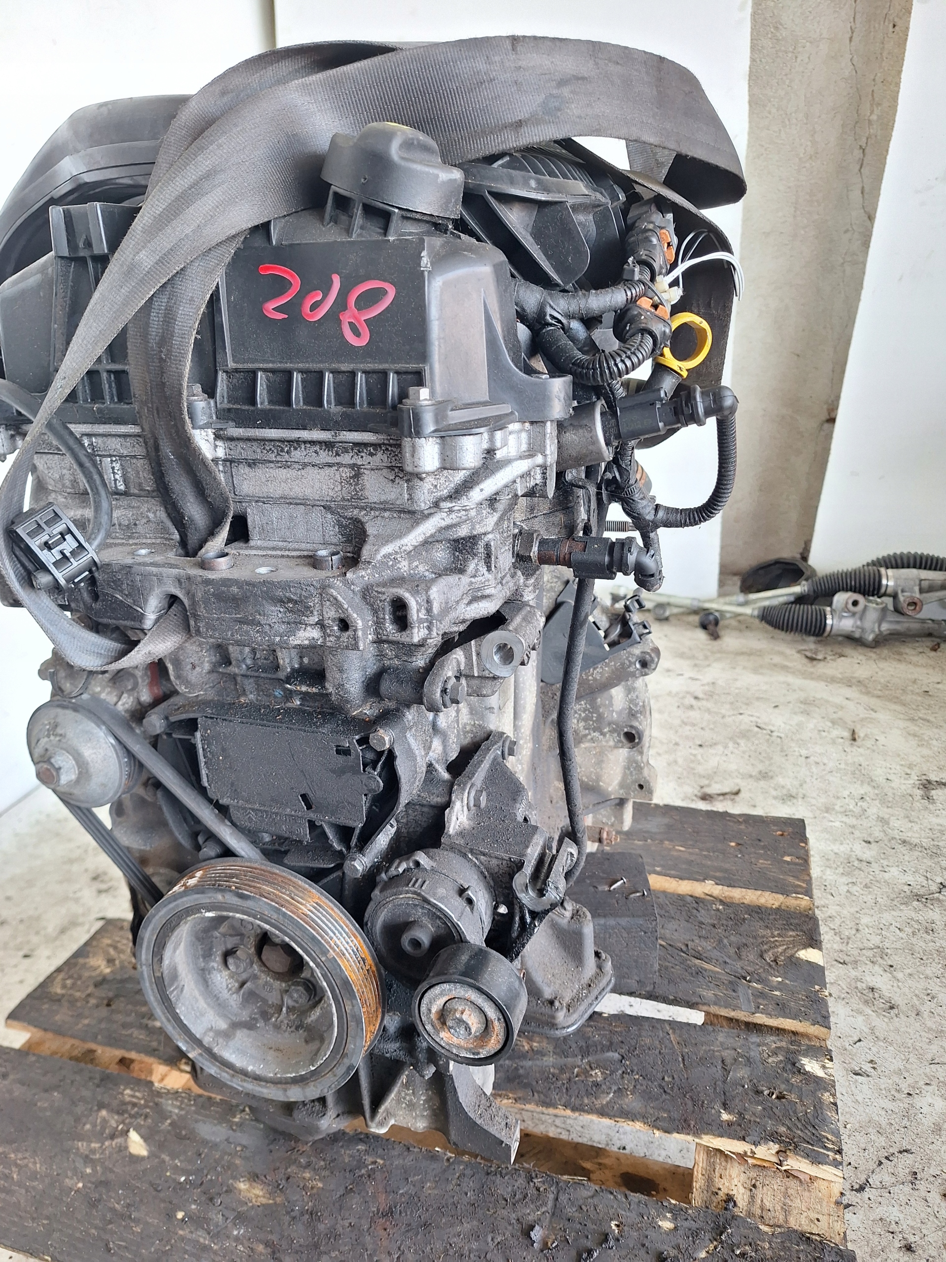 PEUGEOT 208 12-15 engine 1.2PURETECH HM01 10B206 !!!FILM!!!