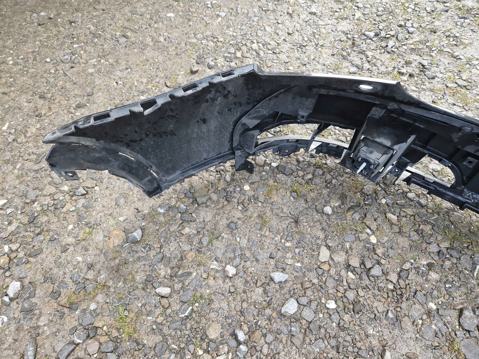 PARAURTI POSTERIORE AUDI Q3 E 8U0 2013R->