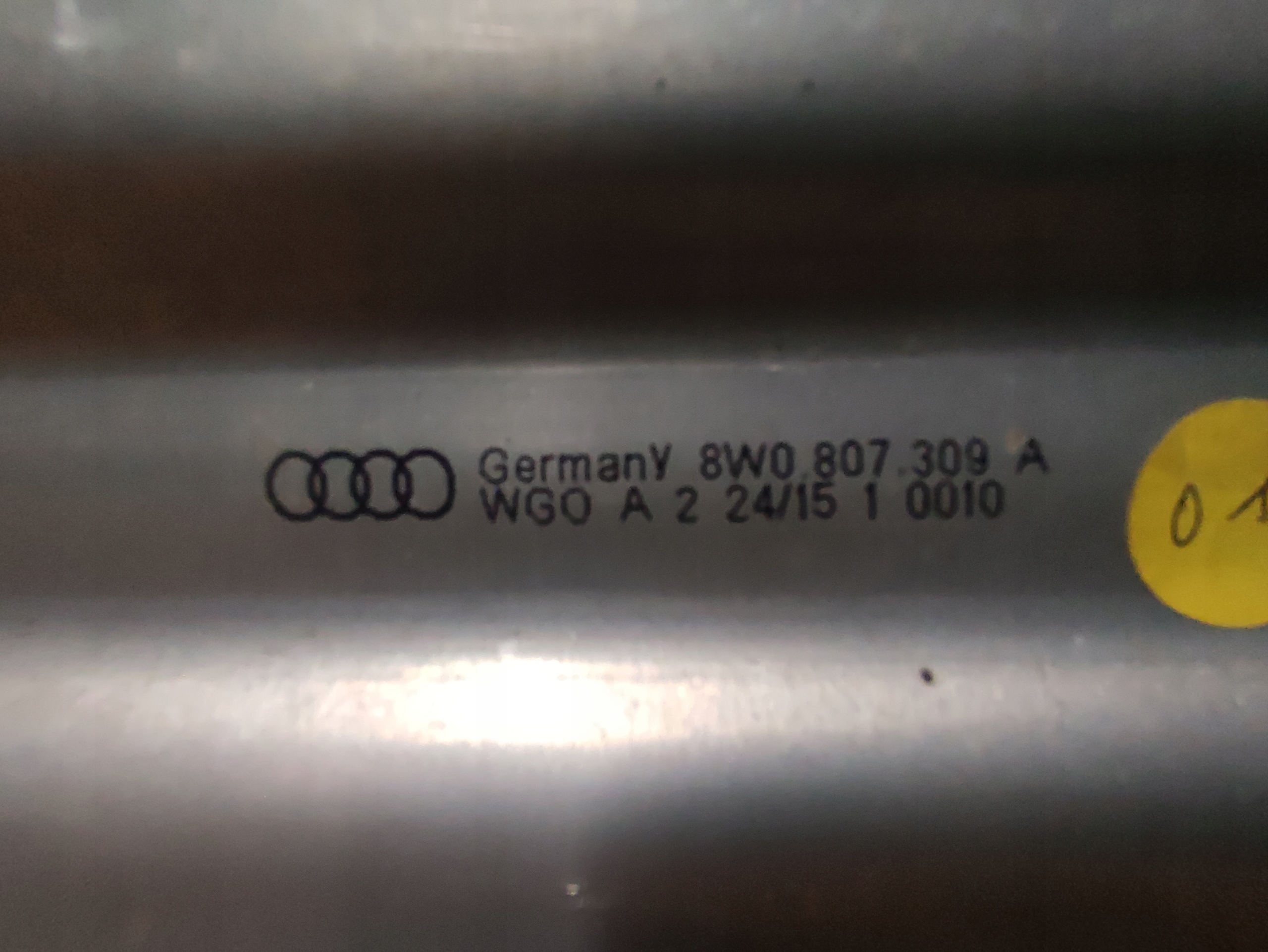 Belka Wzmocnienie Zderzaka do Audi A4 B9 8W0807309A TYŁ Jakość części (zgodnie z GVO) O - oryginał z logo producenta pojazdu (OE)