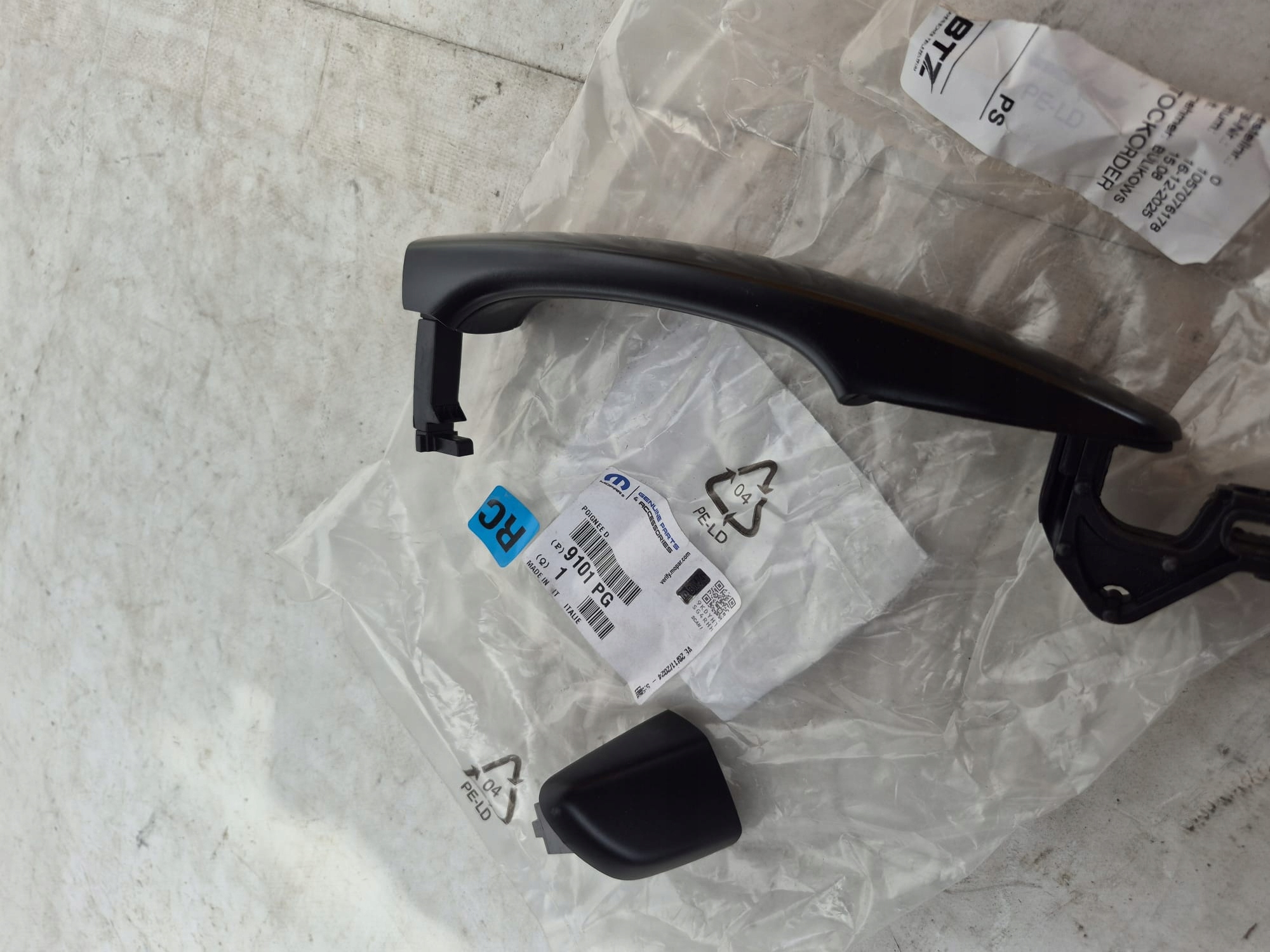 CITROEN PEUGEOT handle exterior right 9101PG