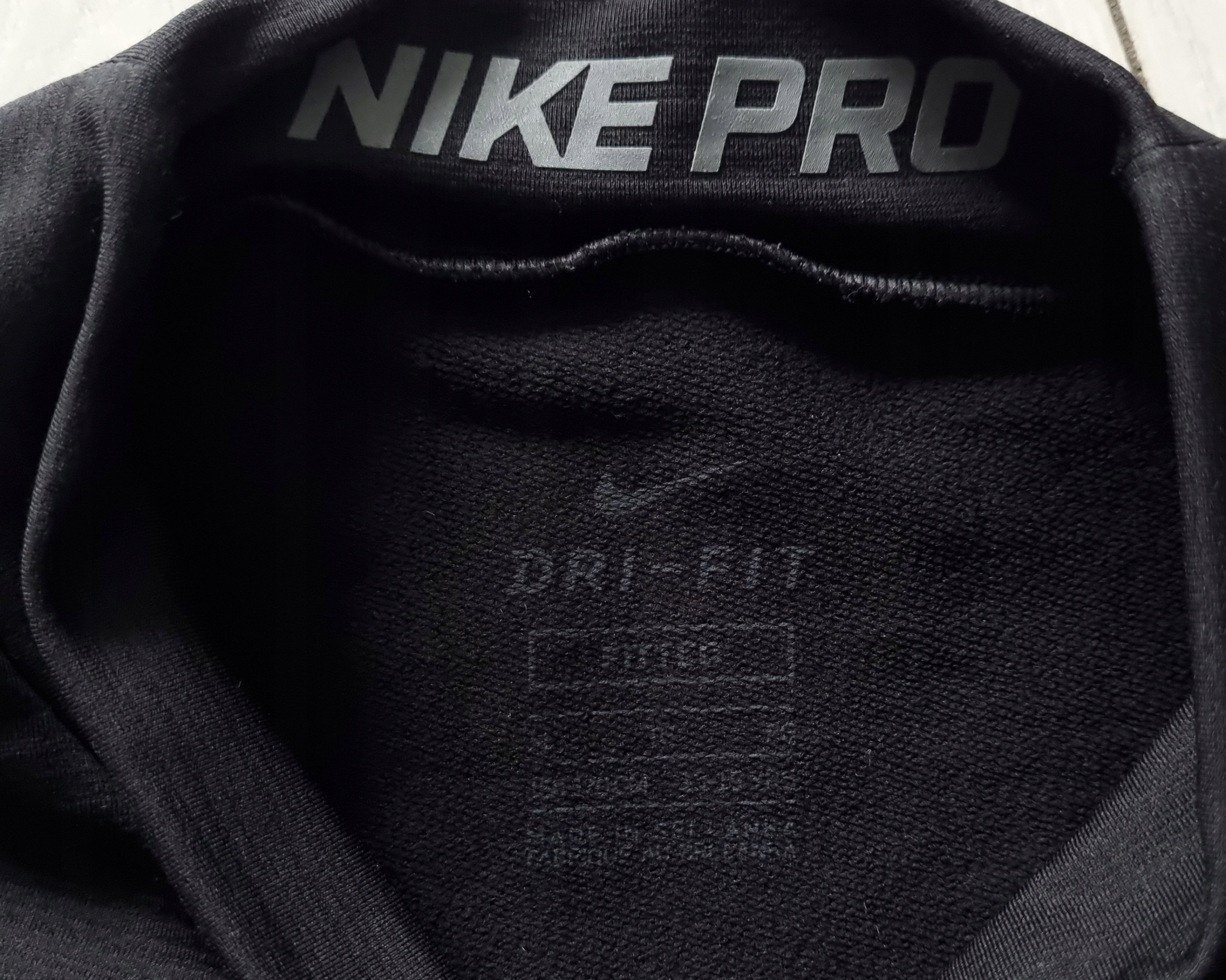NIKE PRO WARM FITTED Termoaktywna Chłopięca Treningowa Koszulka 158/170 Marka Nike
