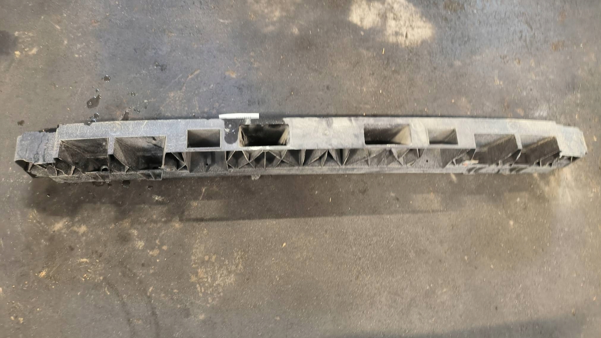 bumper support rear part 7C0807305D MAN TGE