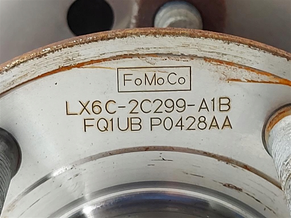 поворотный кулак, цапфа правая зад FORD KUGA Mk3 Escape IV 2WD