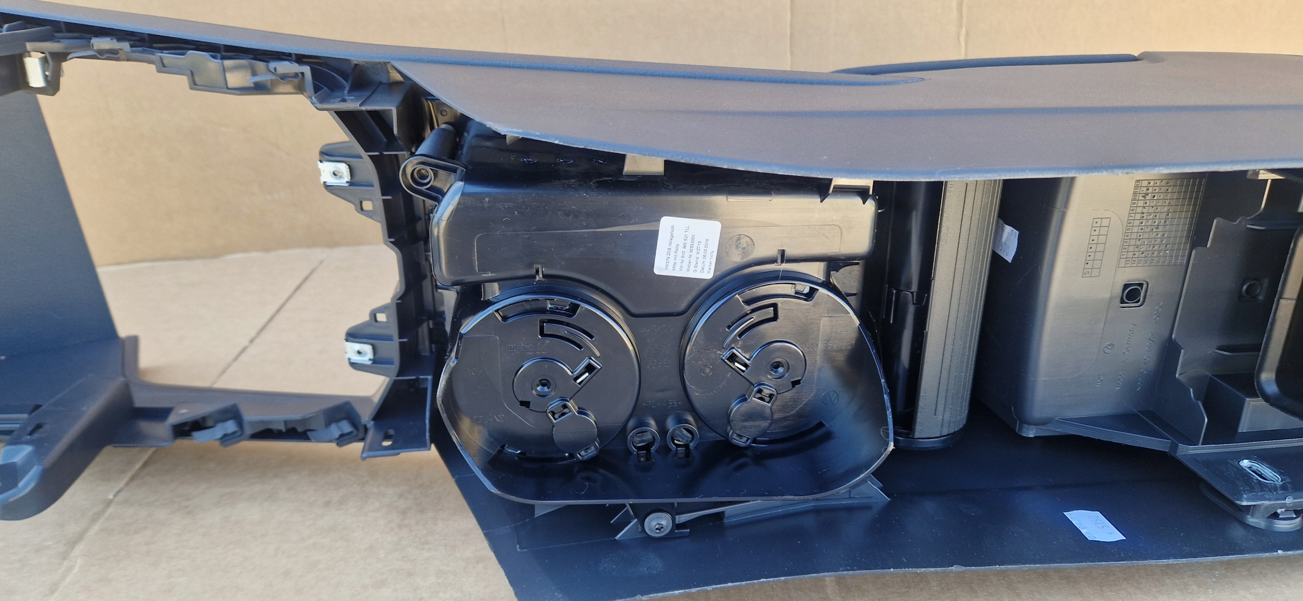 bracciolo MATERIALOWY TUNEL VW GOLF SPORTSVAN Originale
