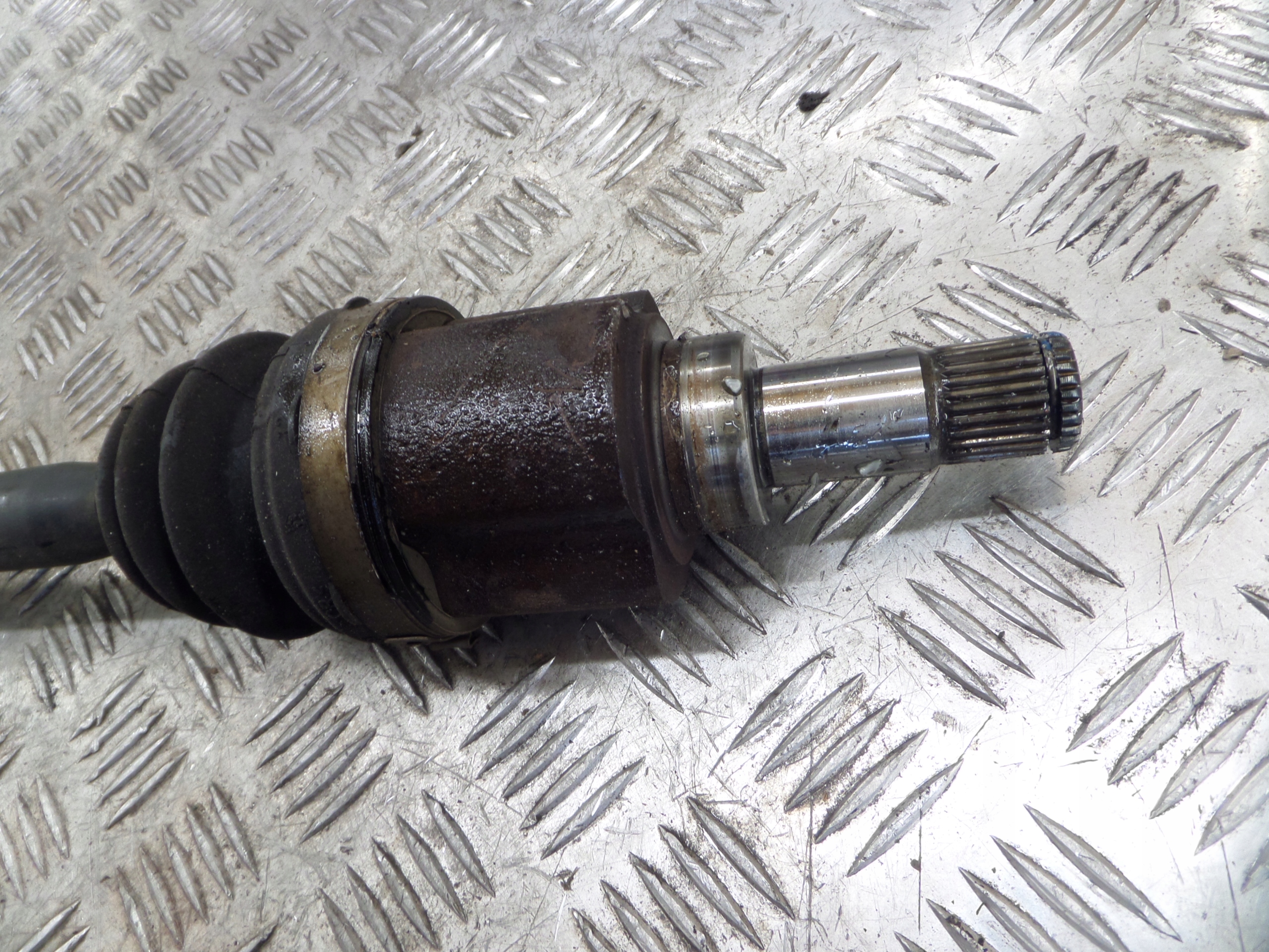 VW UP 1.0 MPi 2011- semi-axis right 1S0407762D