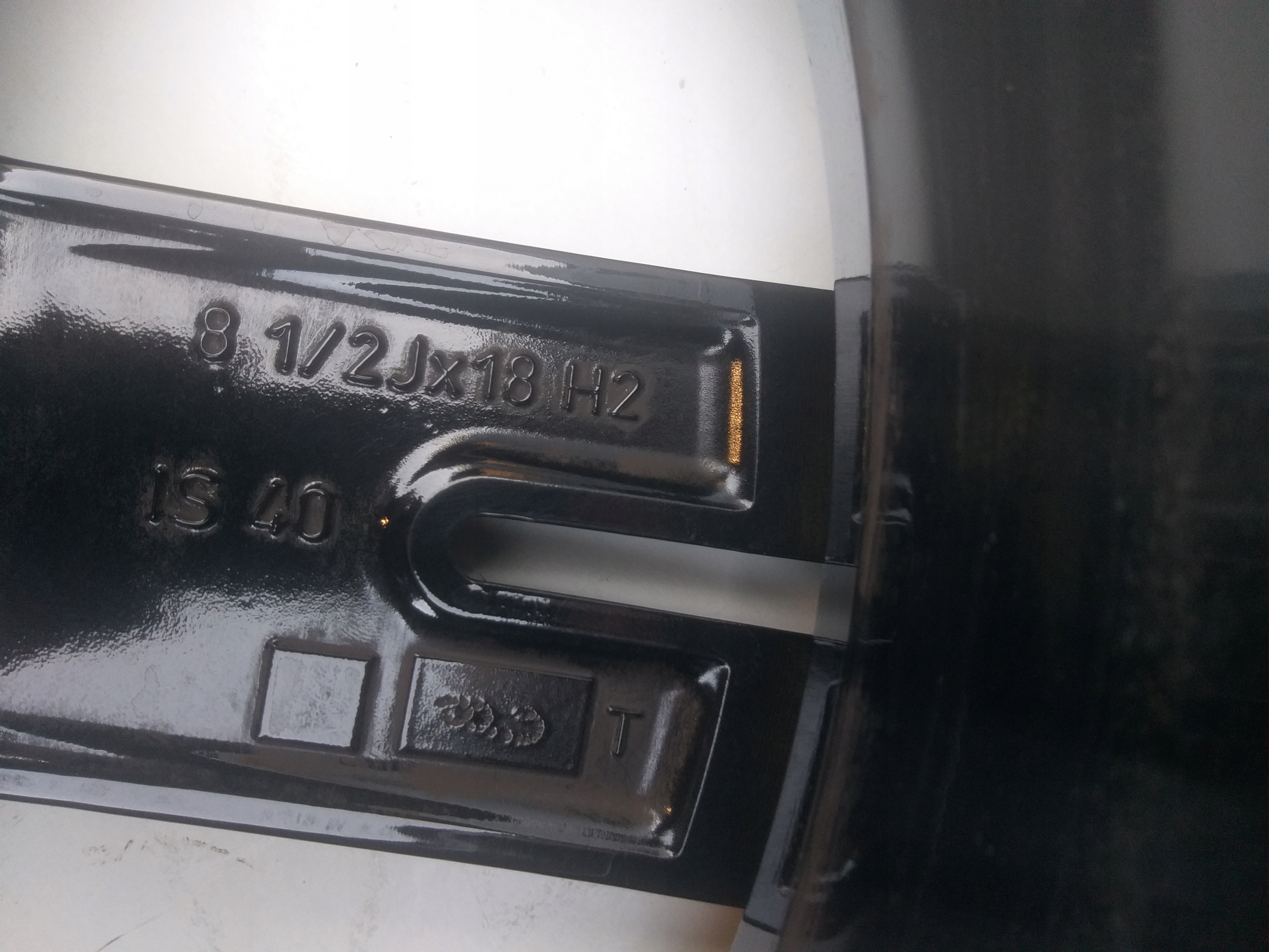 disk hliníkový BMW 18" ET40 5X112 8,5J 8746632