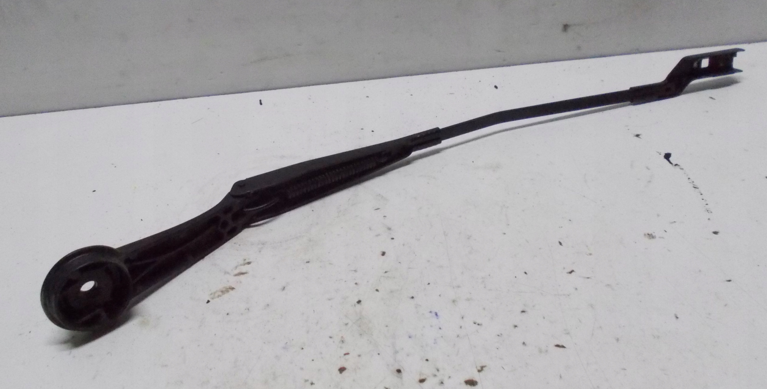 FORD FOCUS MK3 2.0 TDCI 13R wiper arm right BM5117526BB