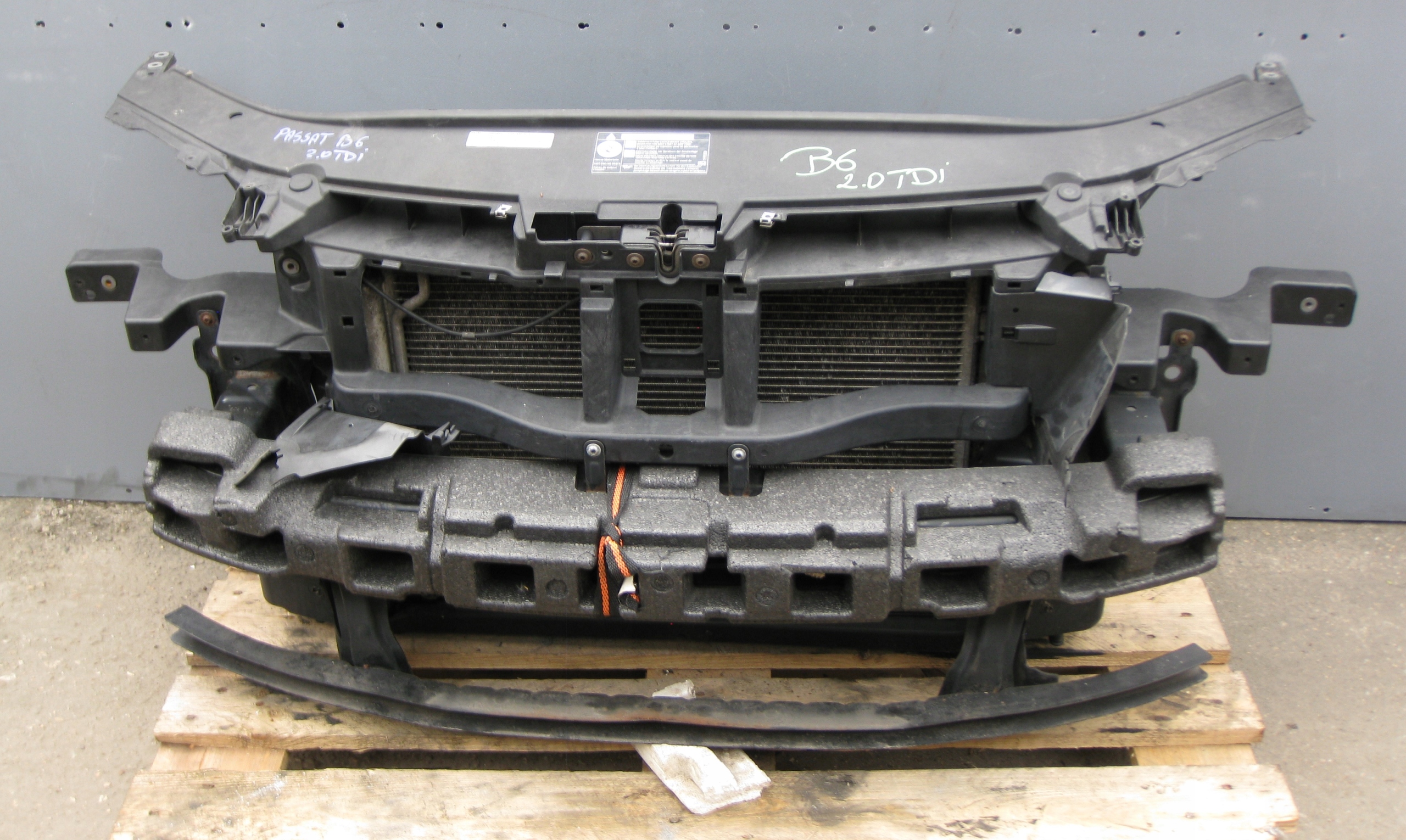 VW PASSAT B6 2.0 TDI support panel for radiators pillar radiator KOPMLET