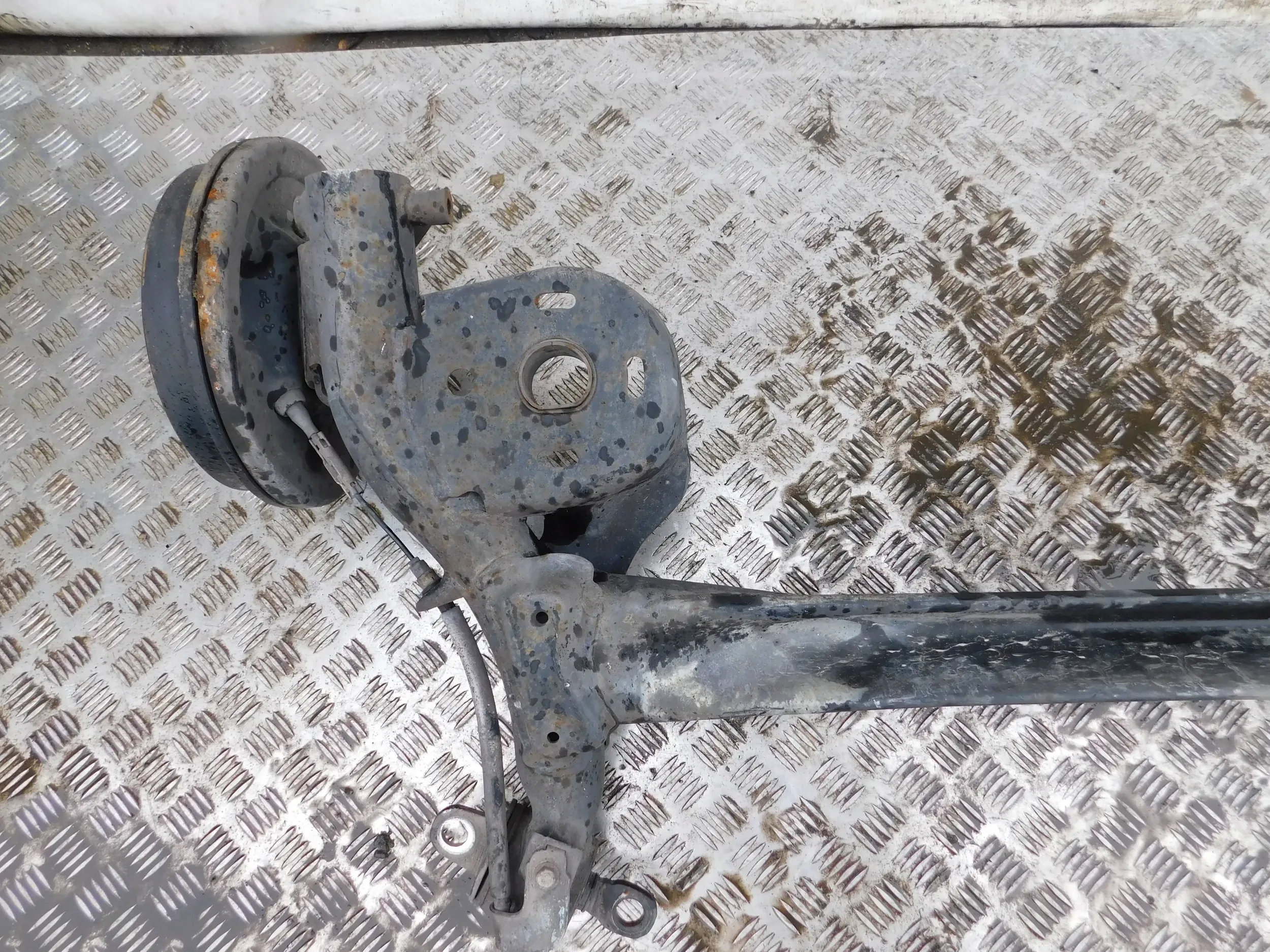 sider rear axis CHEVROLET AVEO T300 HB