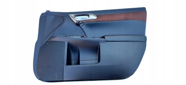 LEXUS CT 200h ОБИВКА ДВЕРИ ПРАВА ПЕРЕД