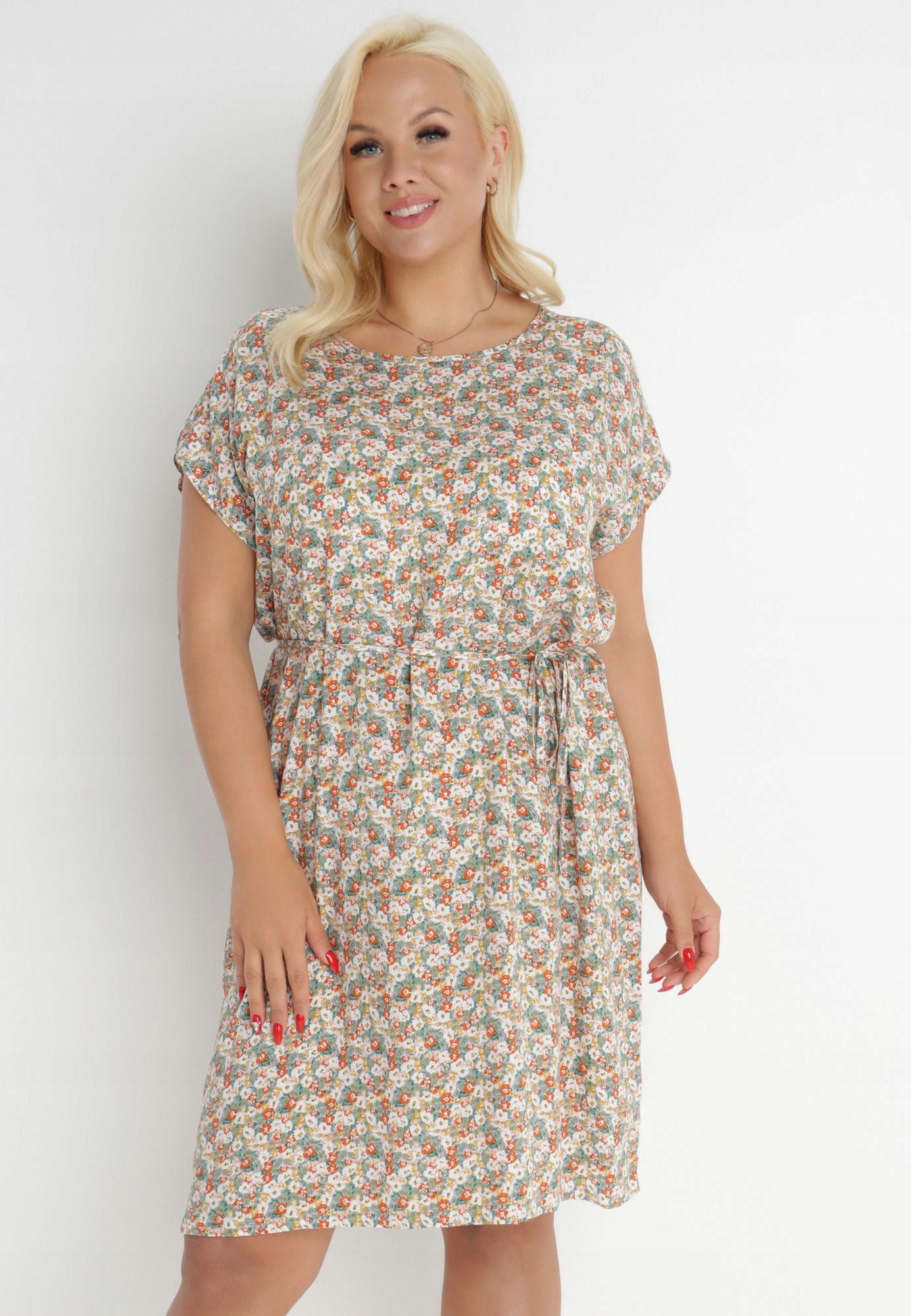 

Born2Be Różowa Sukienka damska 4XL/5XL Pudełkowa