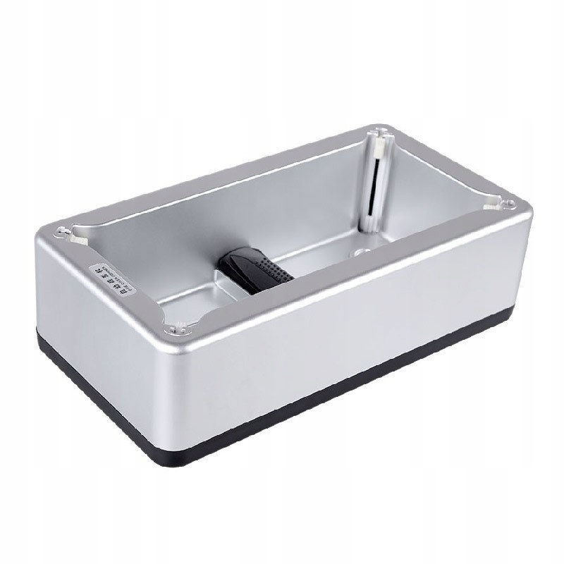 Automatický dávkovač chráničů bot – stříbrný