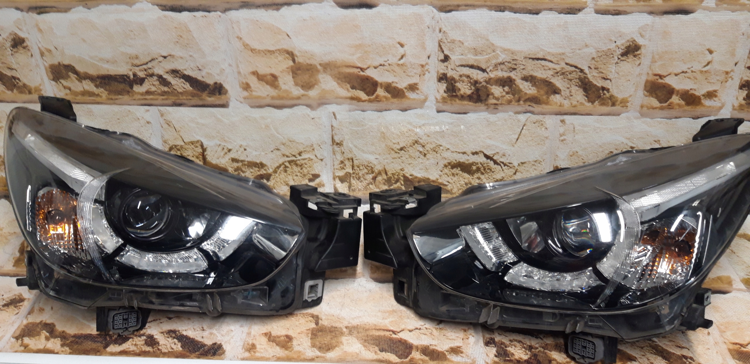 mazda 2 2016 full led na jedną soczewke demontaż 13-pin lewa lub prawa