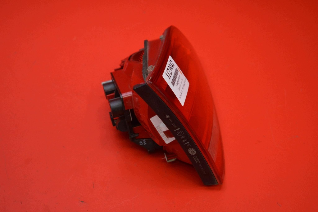light left rear part rear 8K5945093 AUDI A4 B8 sedan 07-11