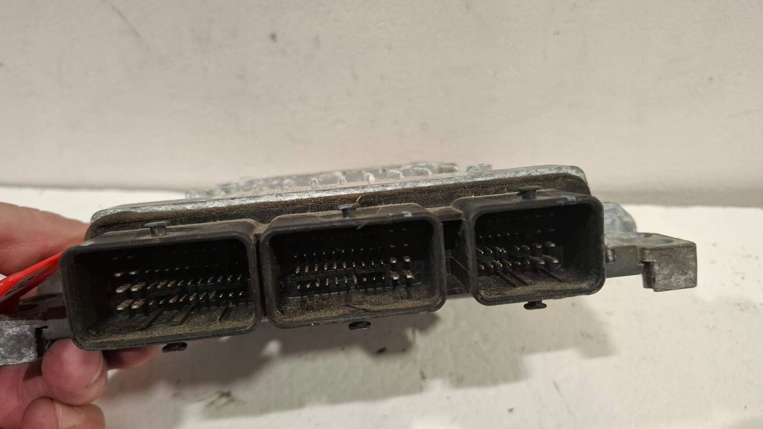 control unit of the engine computer 8200804775 Renault 1.5 DCI
