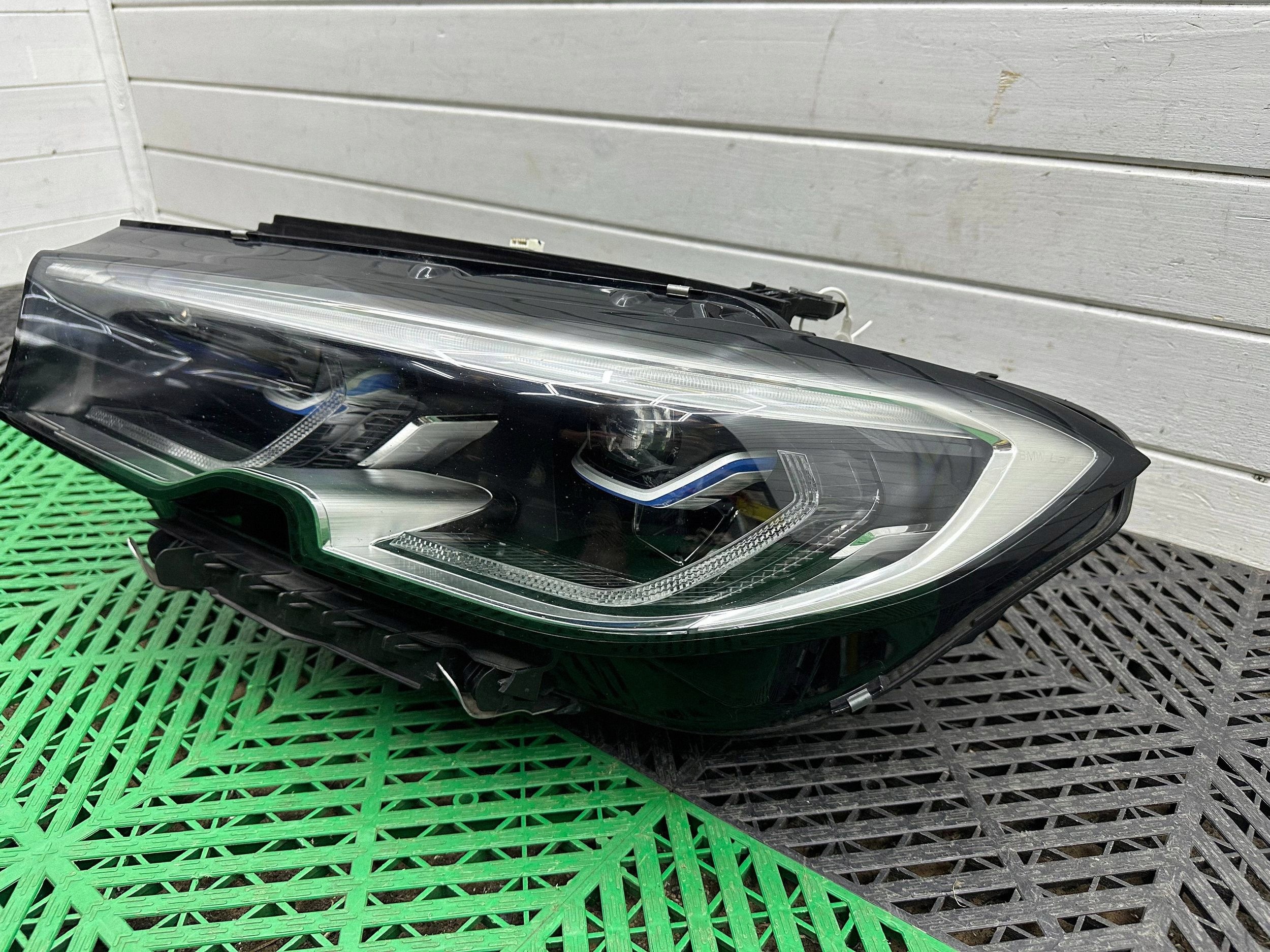 light front side left BMW 3 G20 G21 LASER 9481707