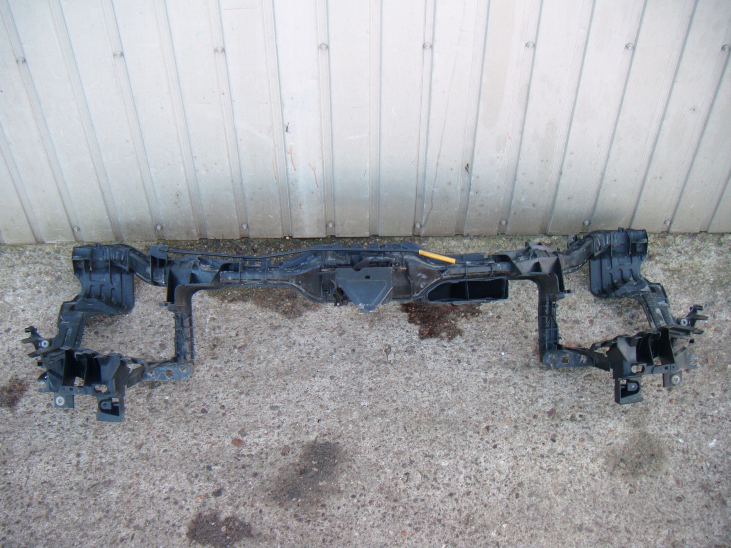 MERCEDES A W169 2004-2008 PAS PRZEDNI OKULAR WZMOCNIENIE CZOŁOWE - CAŁE