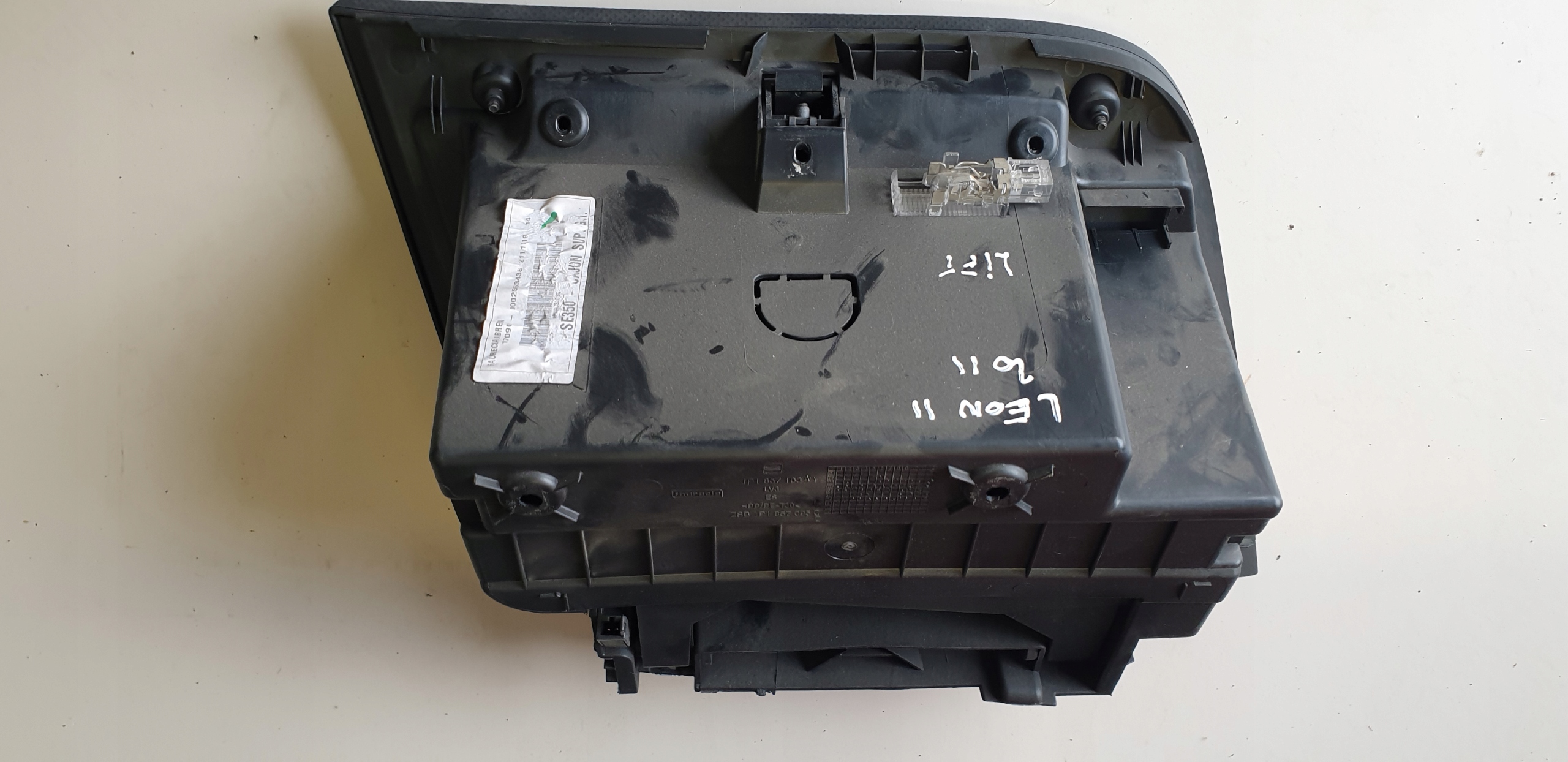 passenger compartment plato SEAT LEON II 2008- 1P1857103A CUPRA