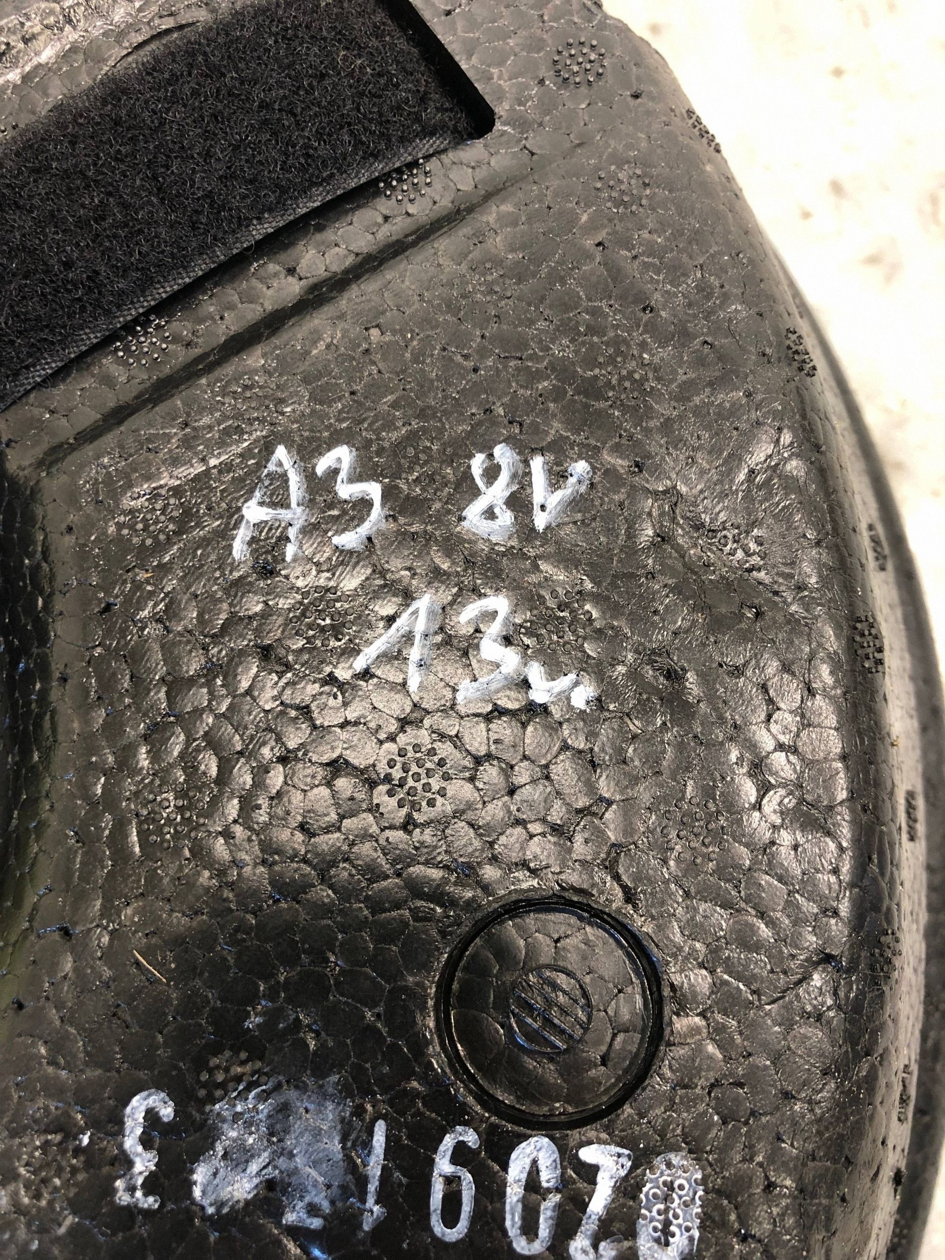 passenger compartment boot polystirene AUDI A3 8V 8V3012109G