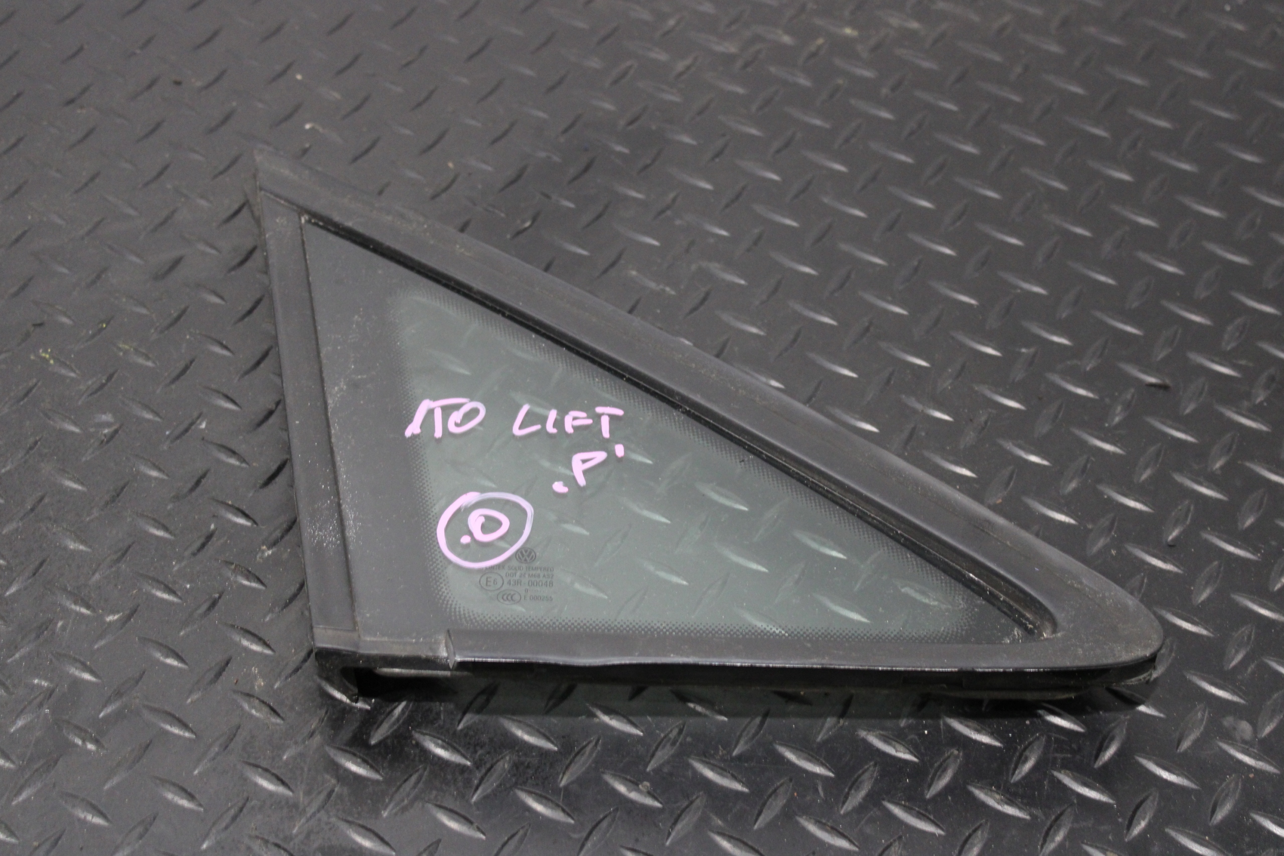 window bodywork right front VW TOURAN 10-15 1T 1T3 LIFT